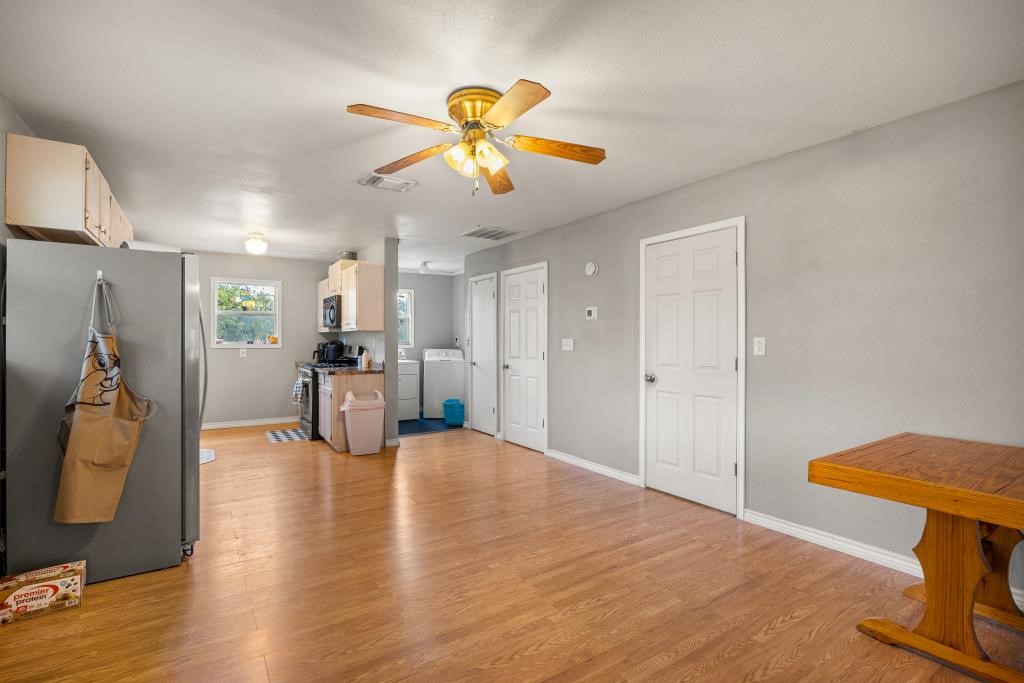 625 S Lillian Street