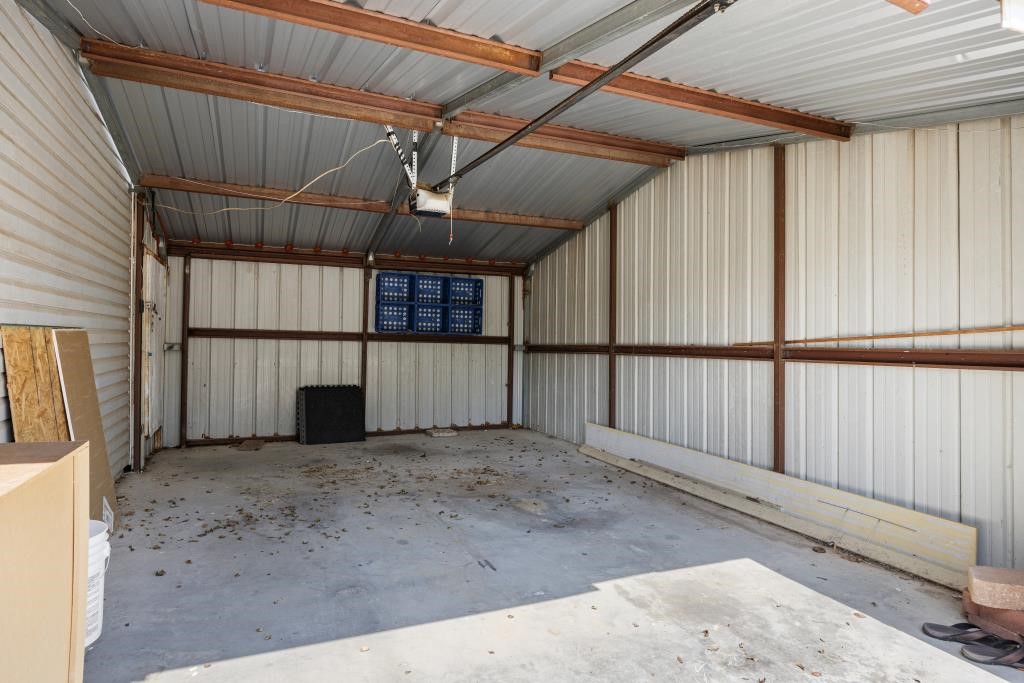 695 S Lillian Street