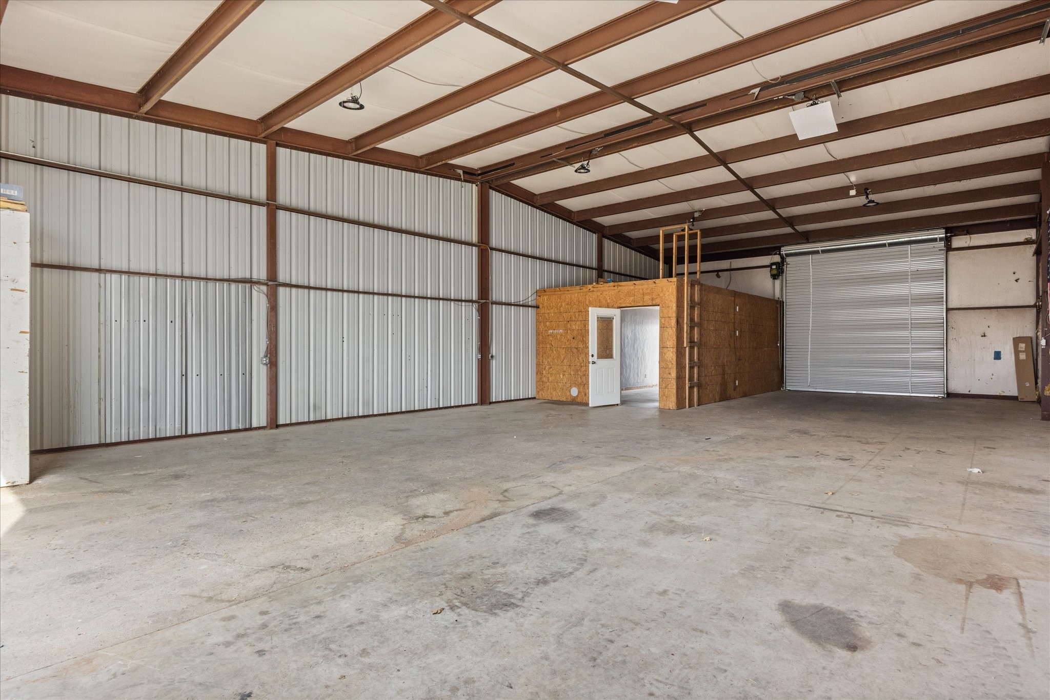 4053 Acton Highway Warehouse 3