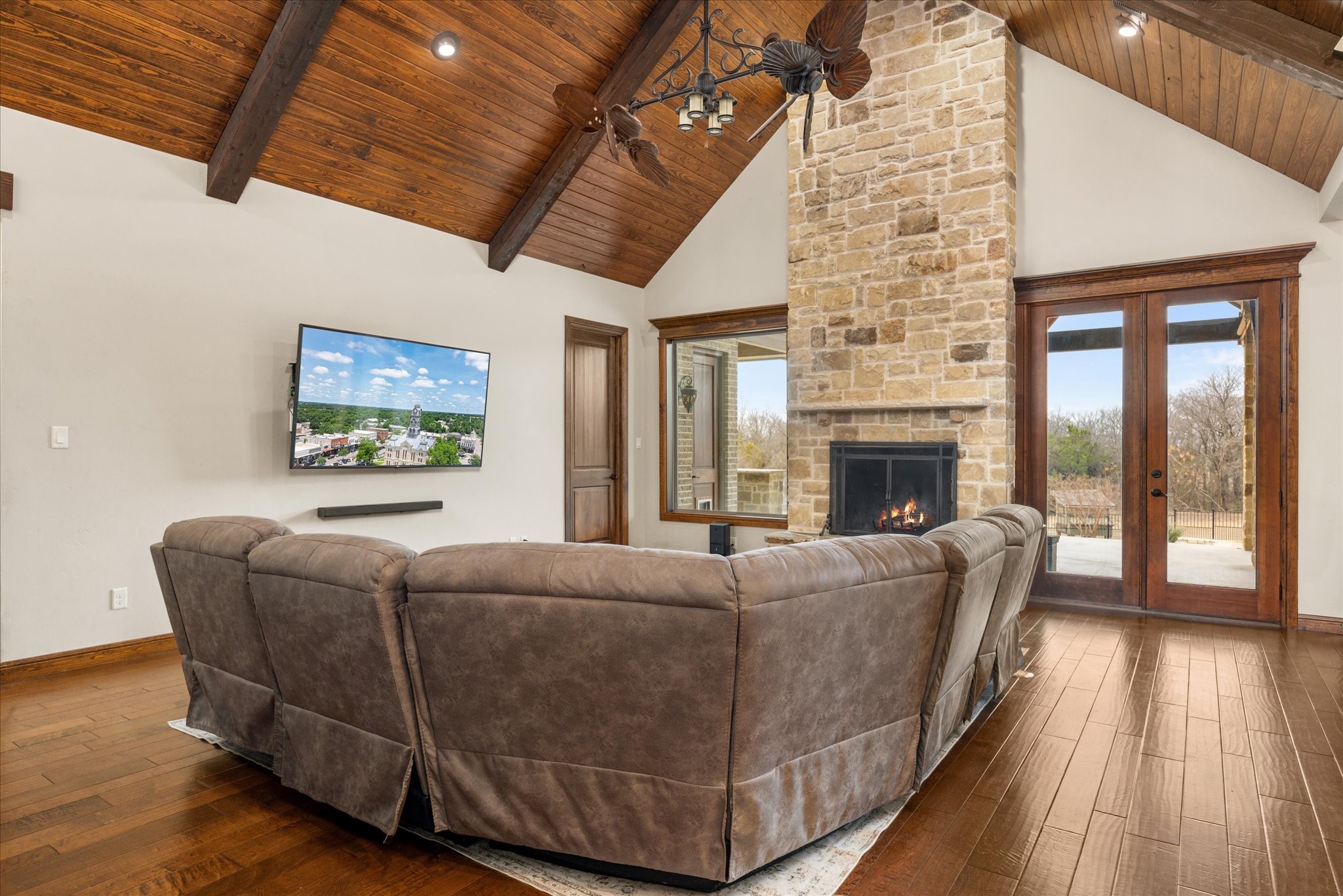 3512 Lakota Court