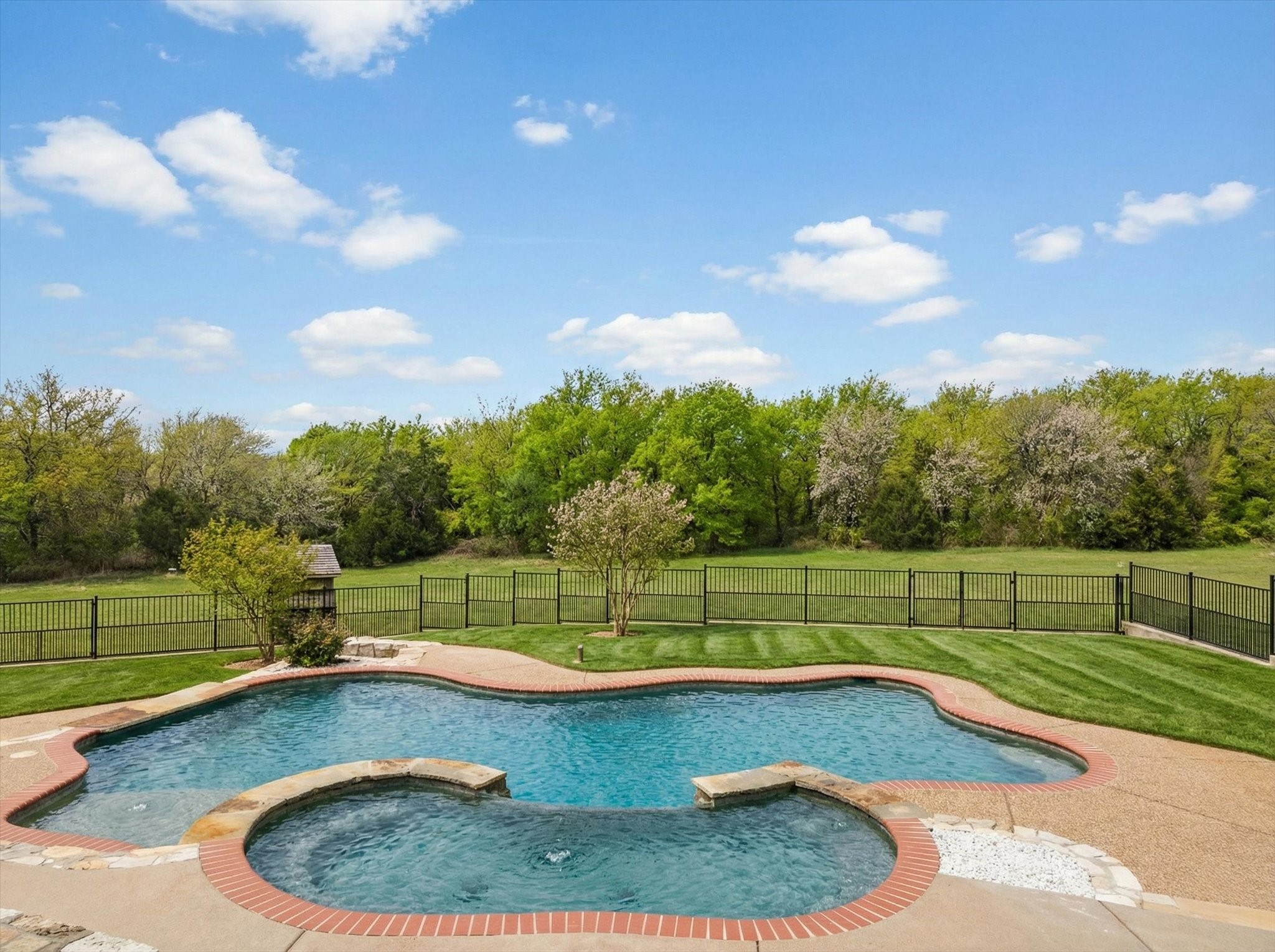 3512 Lakota Court