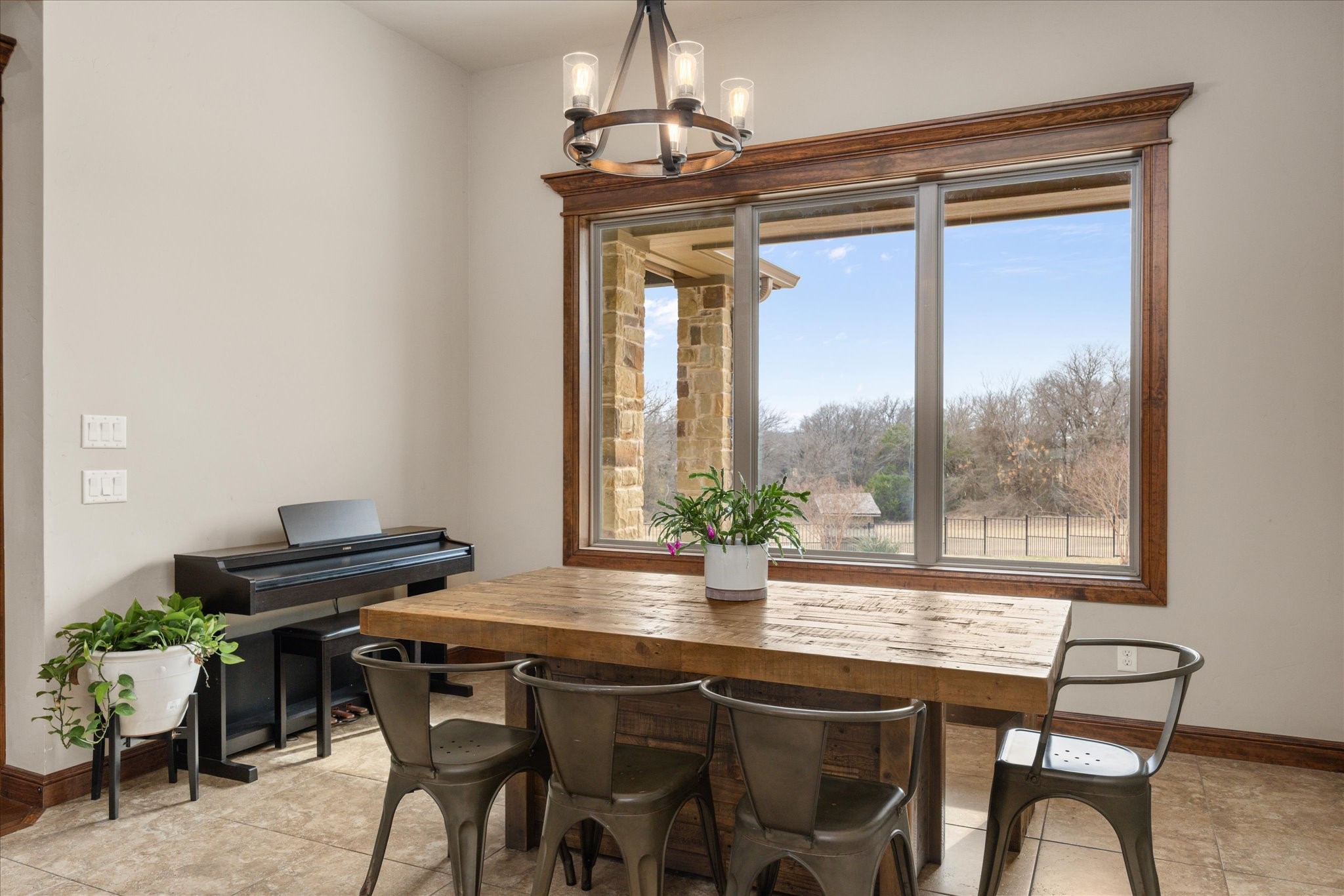 3512 Lakota Court