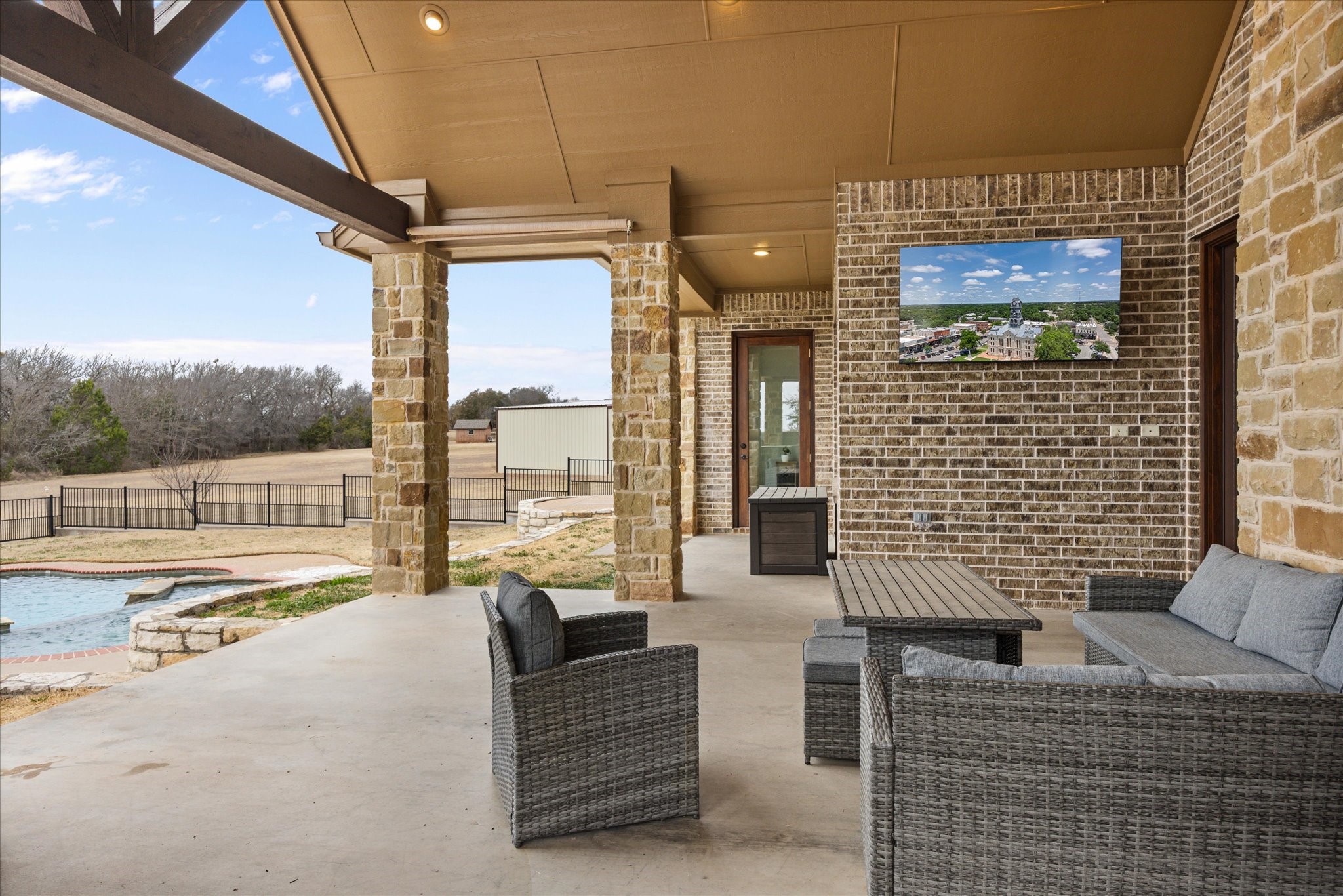 3512 Lakota Court