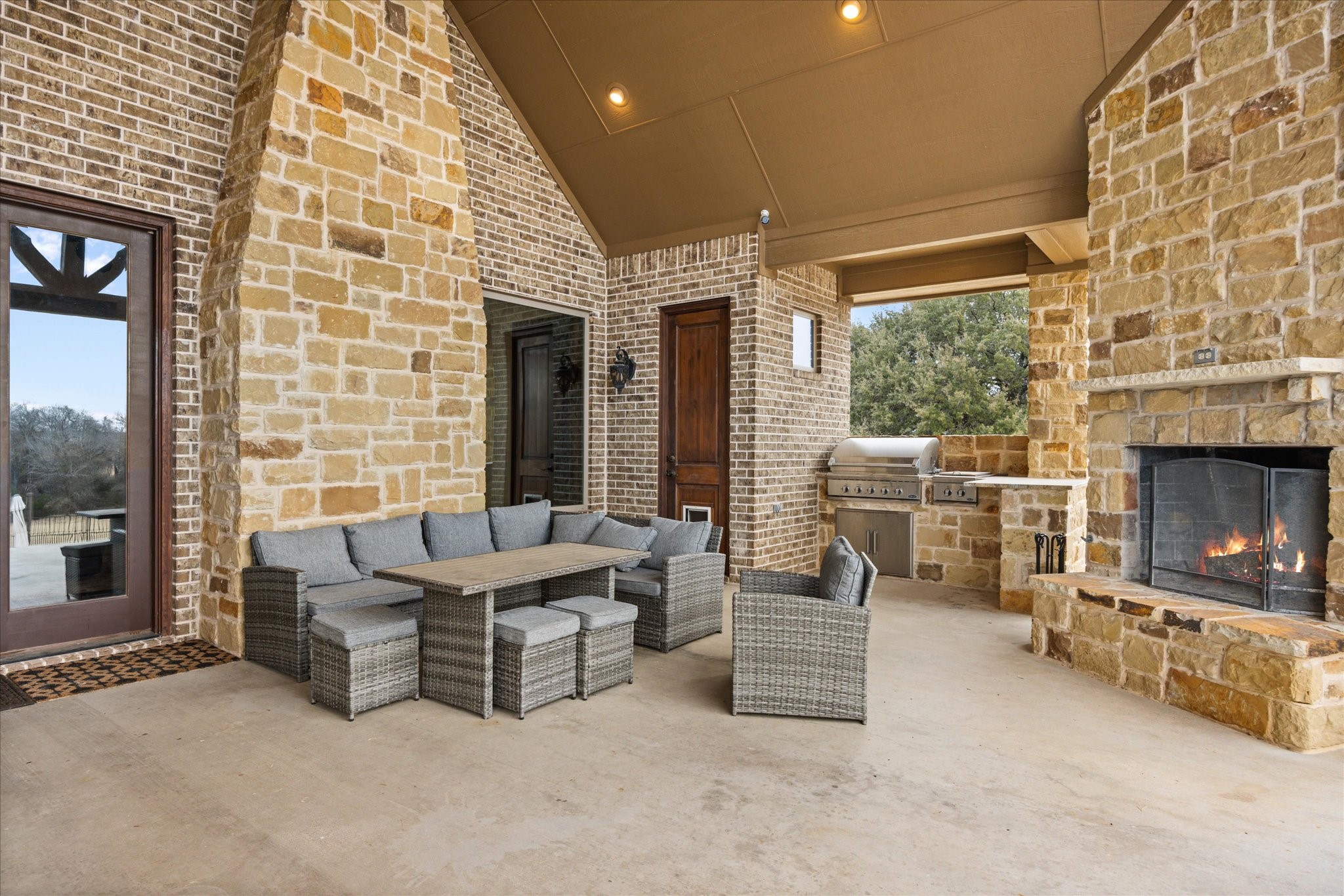 3512 Lakota Court