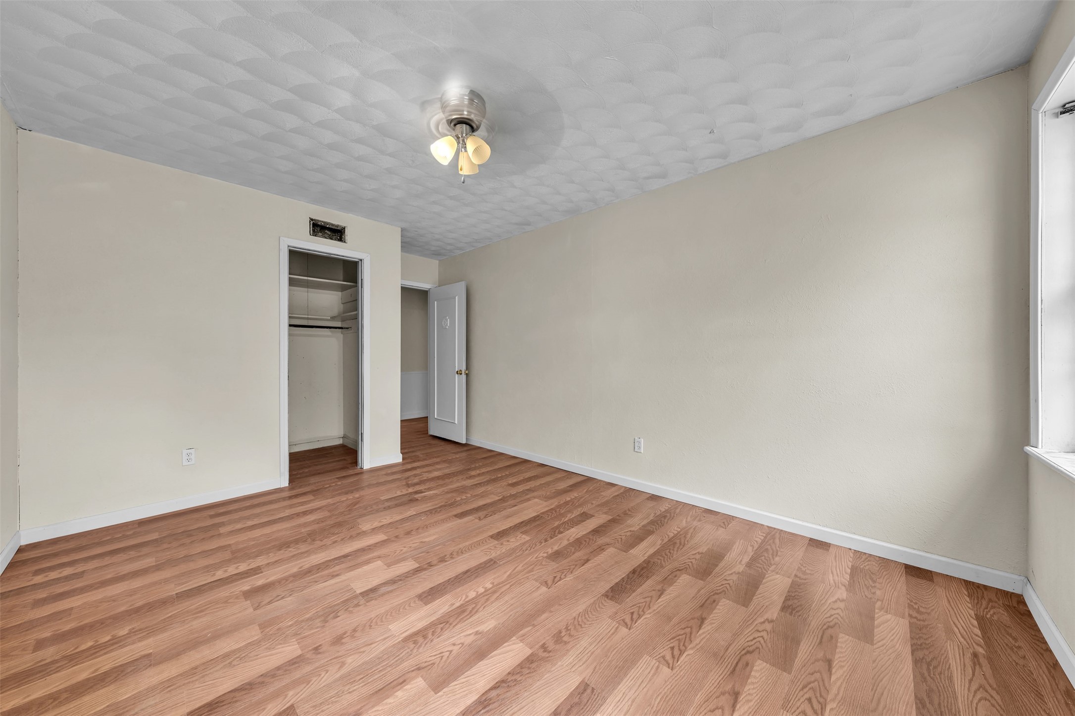 4437 Tamworth Road