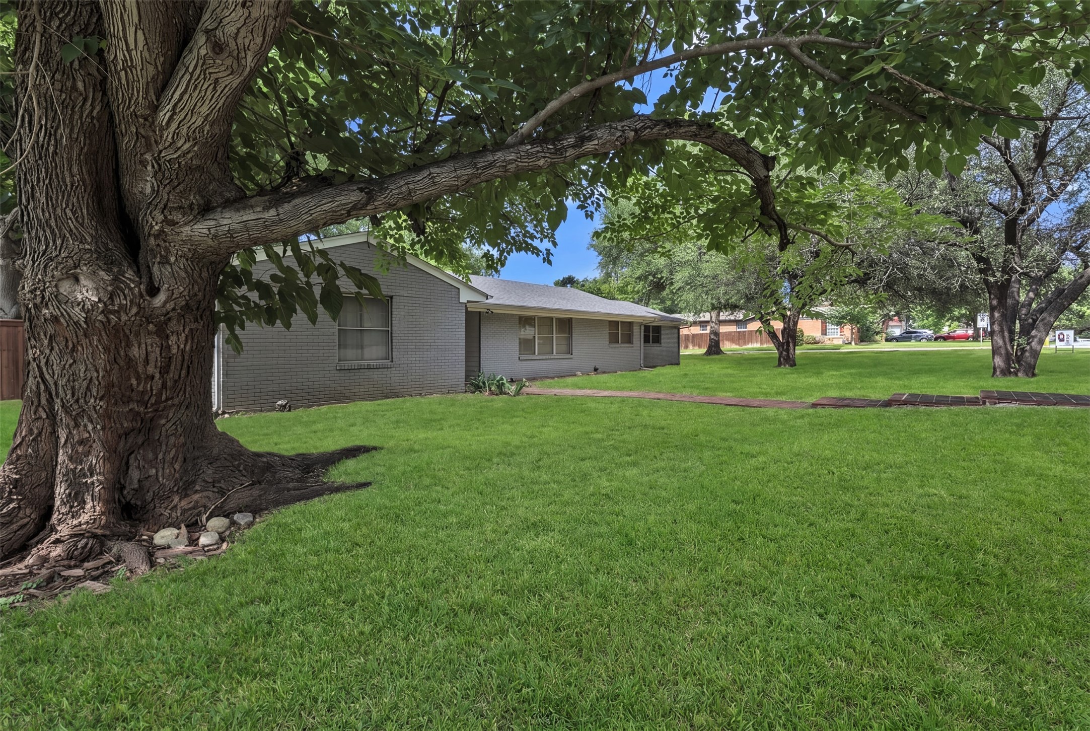 4437 Tamworth Road