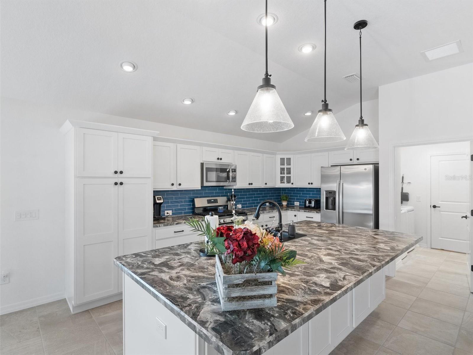 4653 MALONE CIR