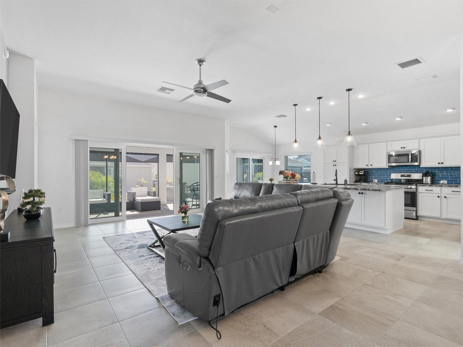 4653 MALONE CIR