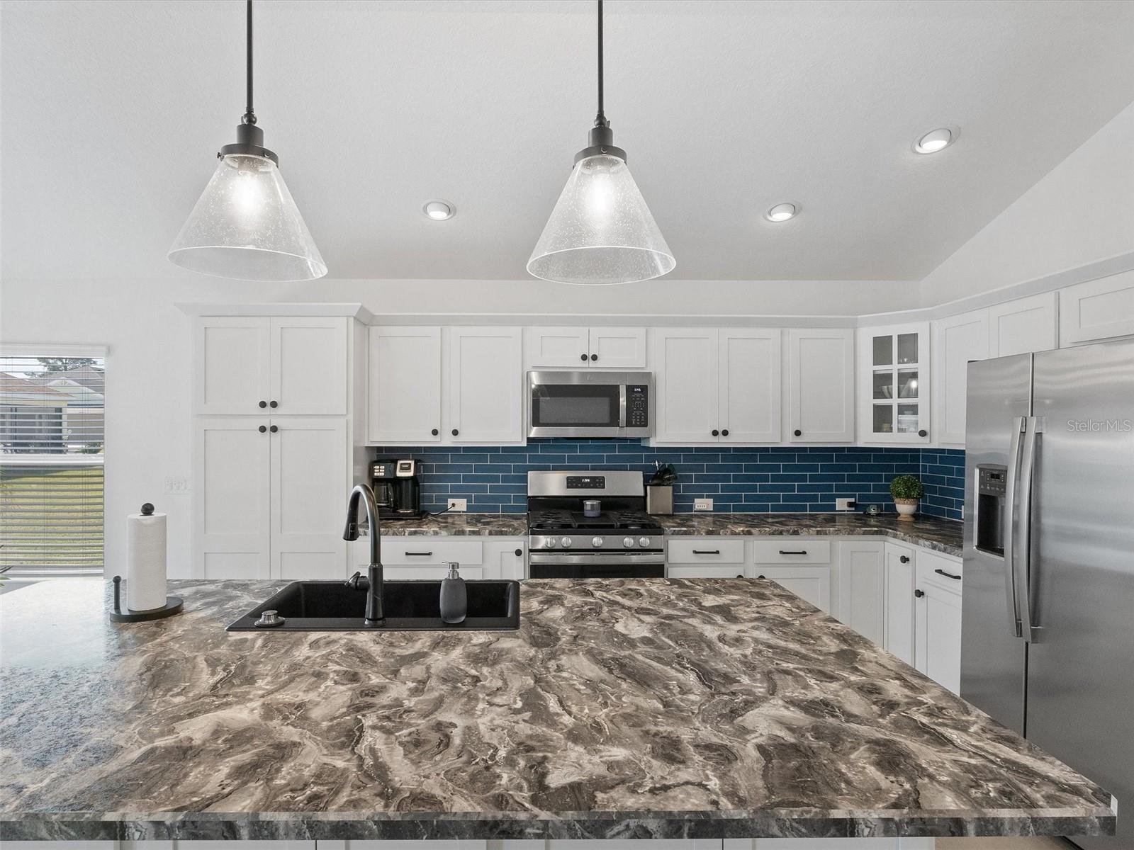 4653 MALONE CIR