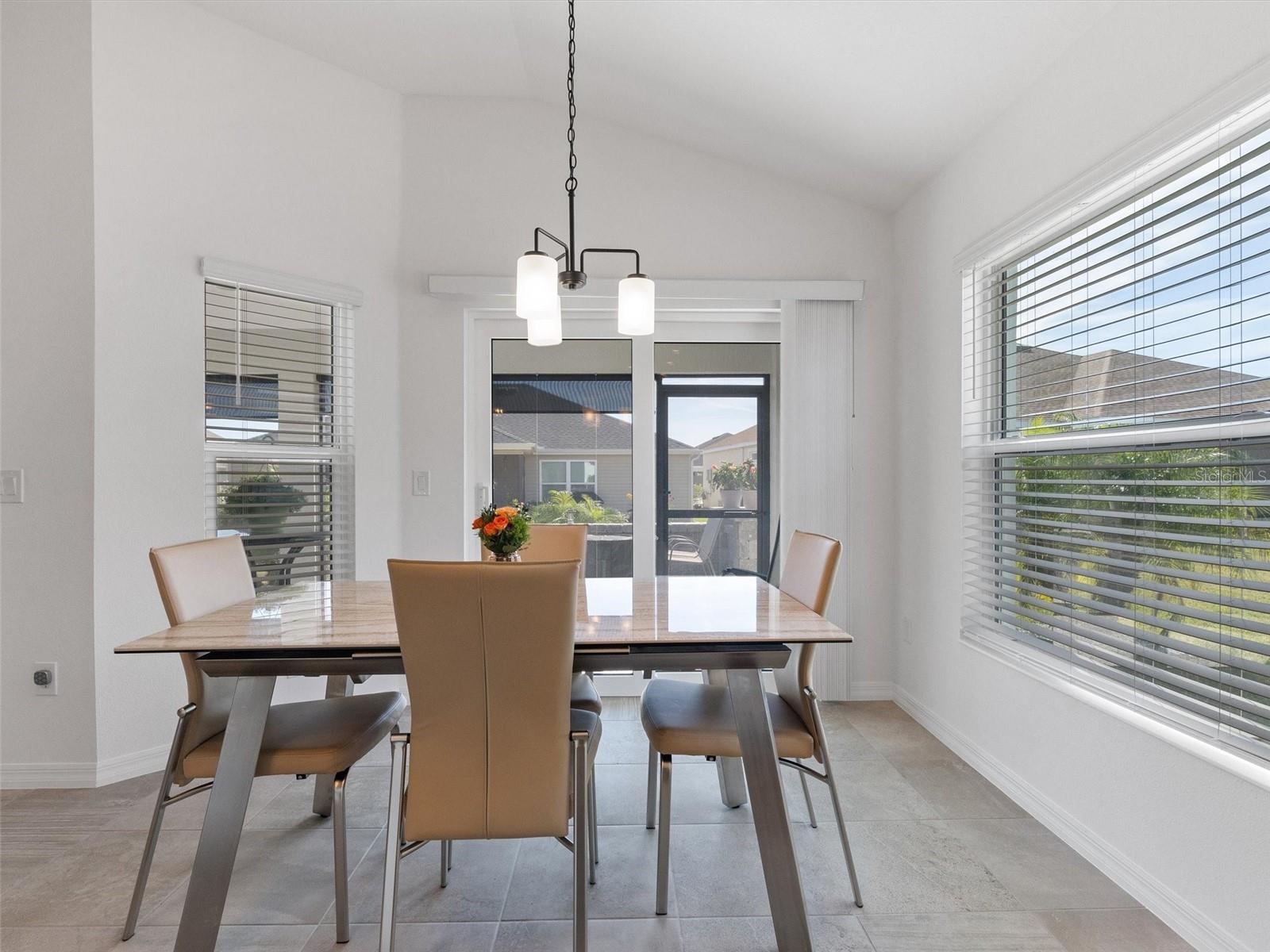 4653 MALONE CIR