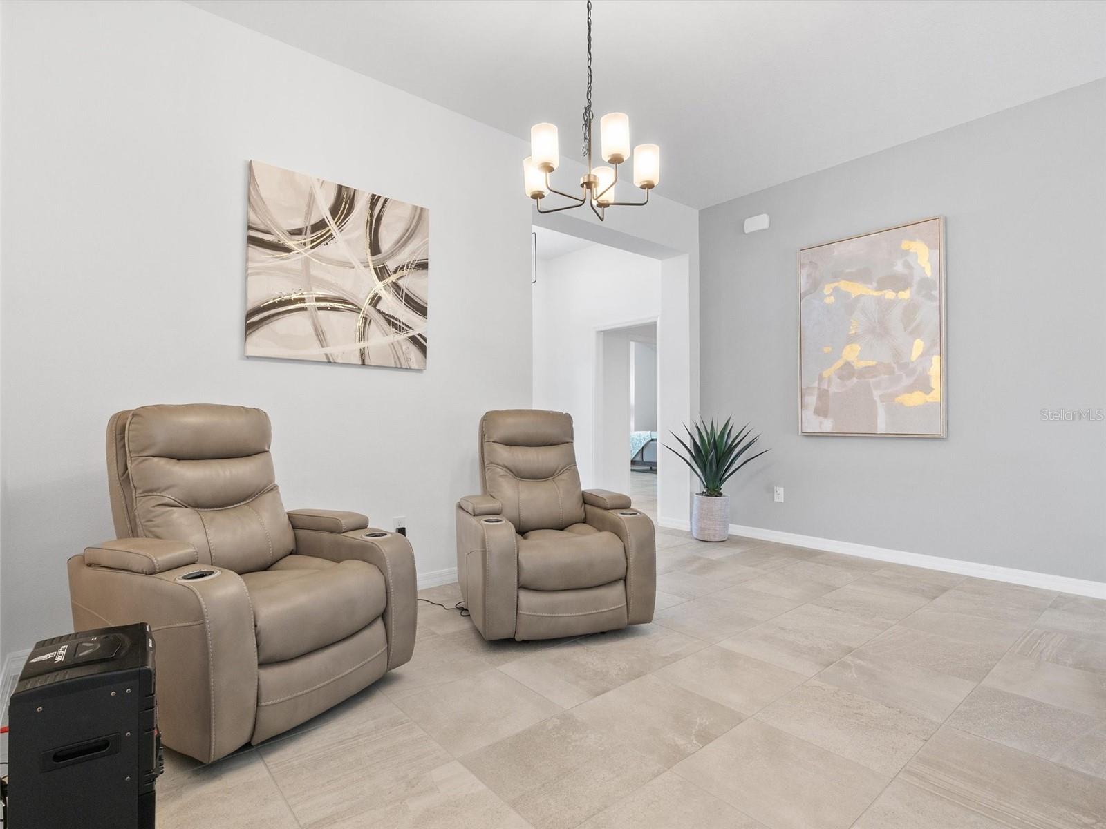 4653 MALONE CIR
