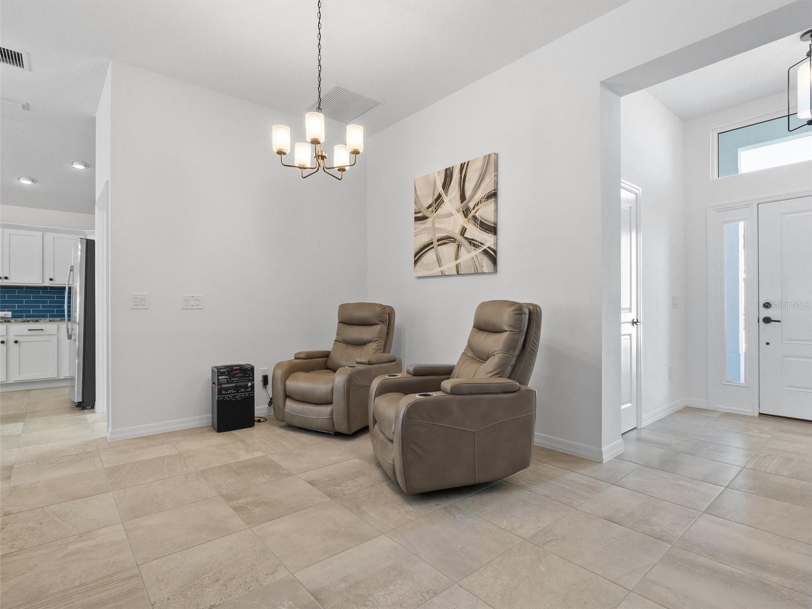4653 MALONE CIR