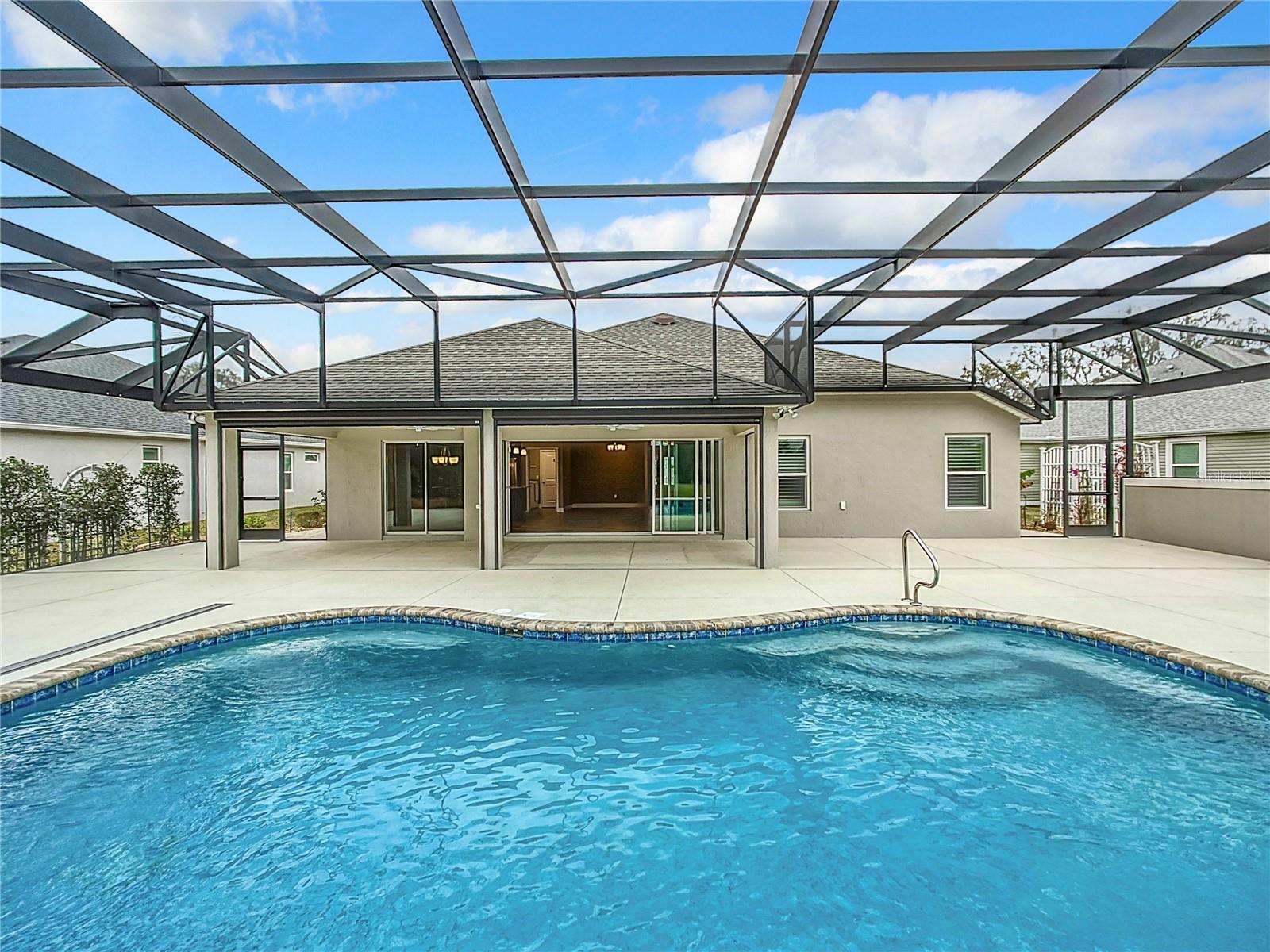2760 VICTOR CT