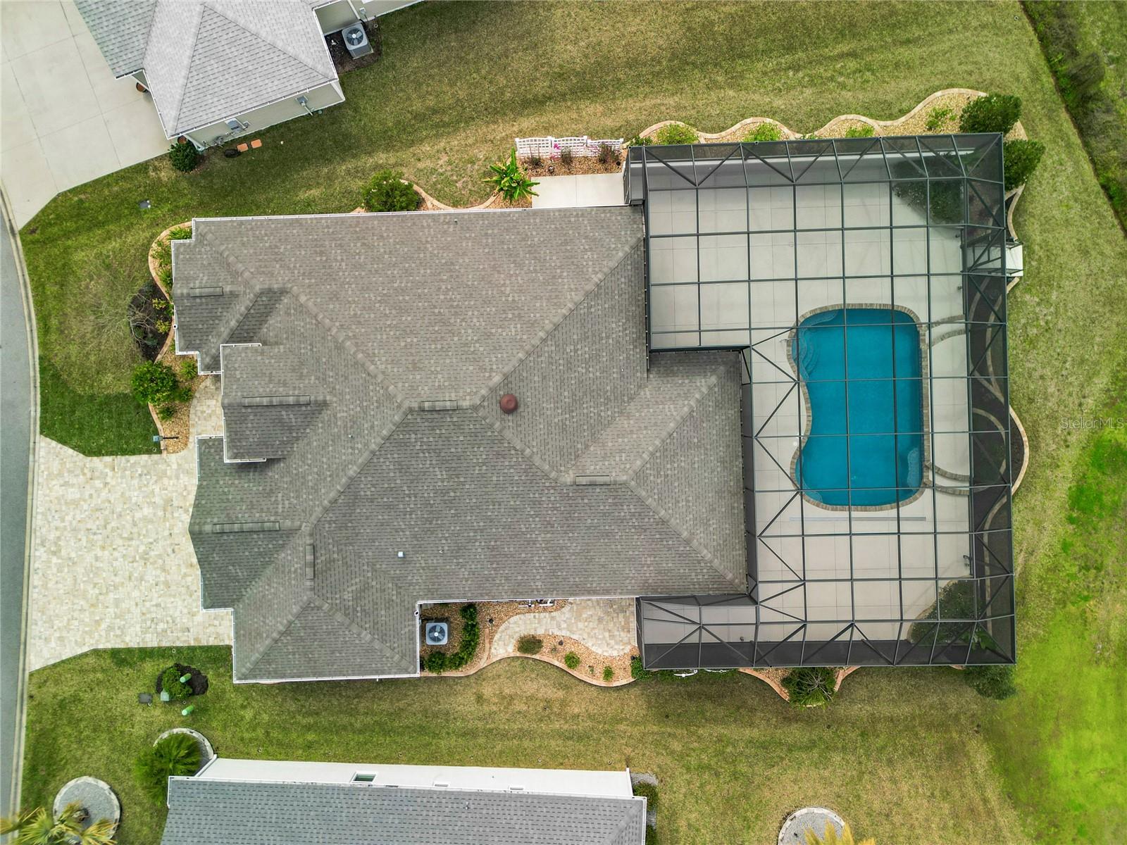 2760 VICTOR CT