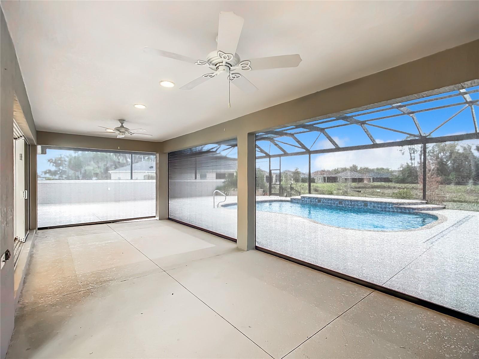 2760 VICTOR CT