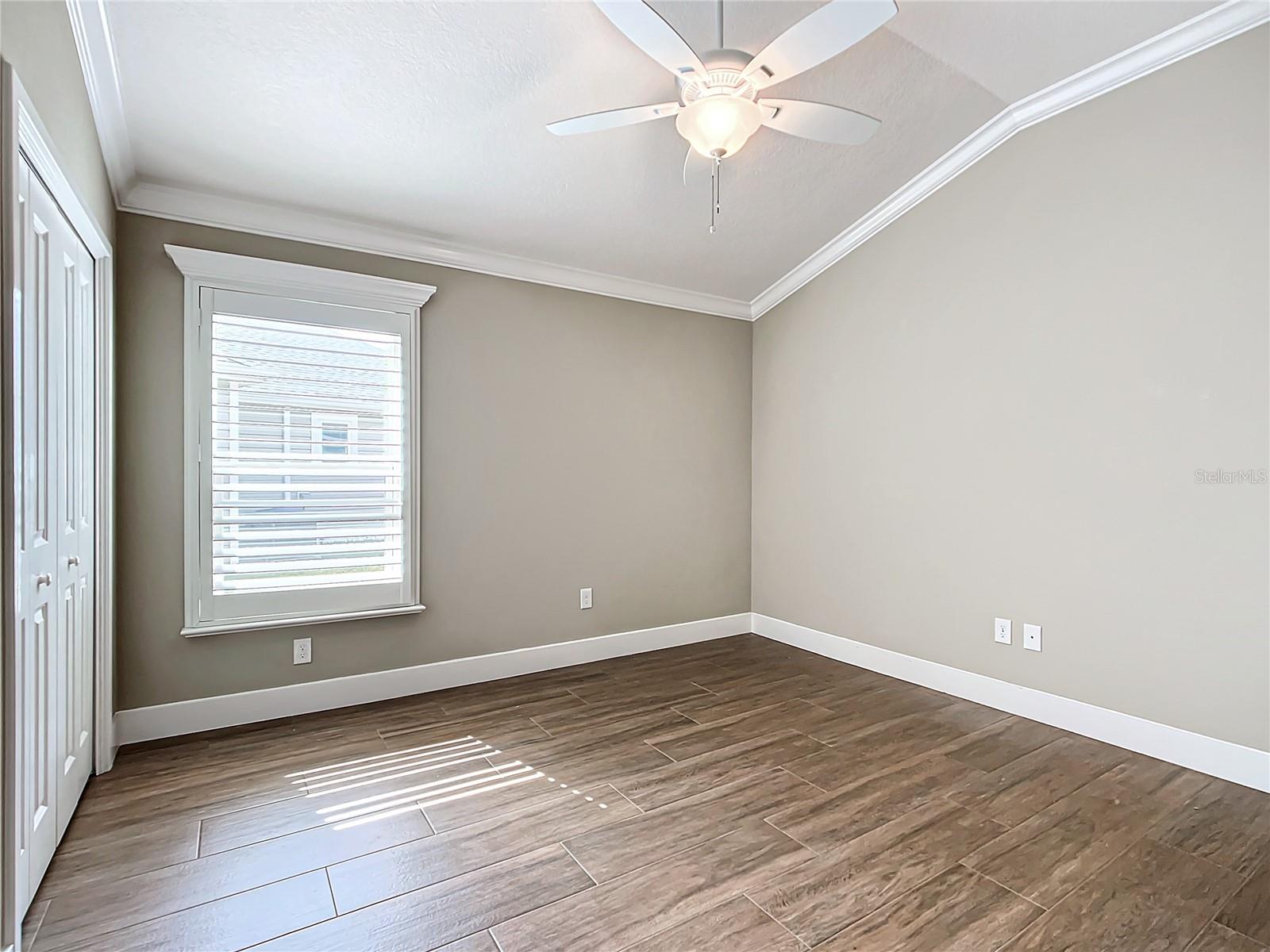2760 VICTOR CT