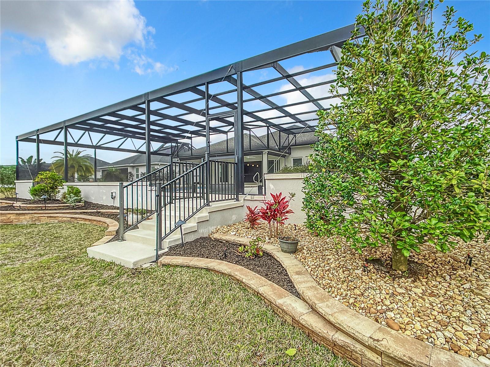 2760 VICTOR CT
