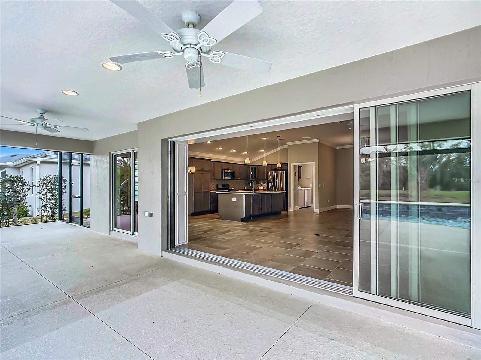 2760 VICTOR CT