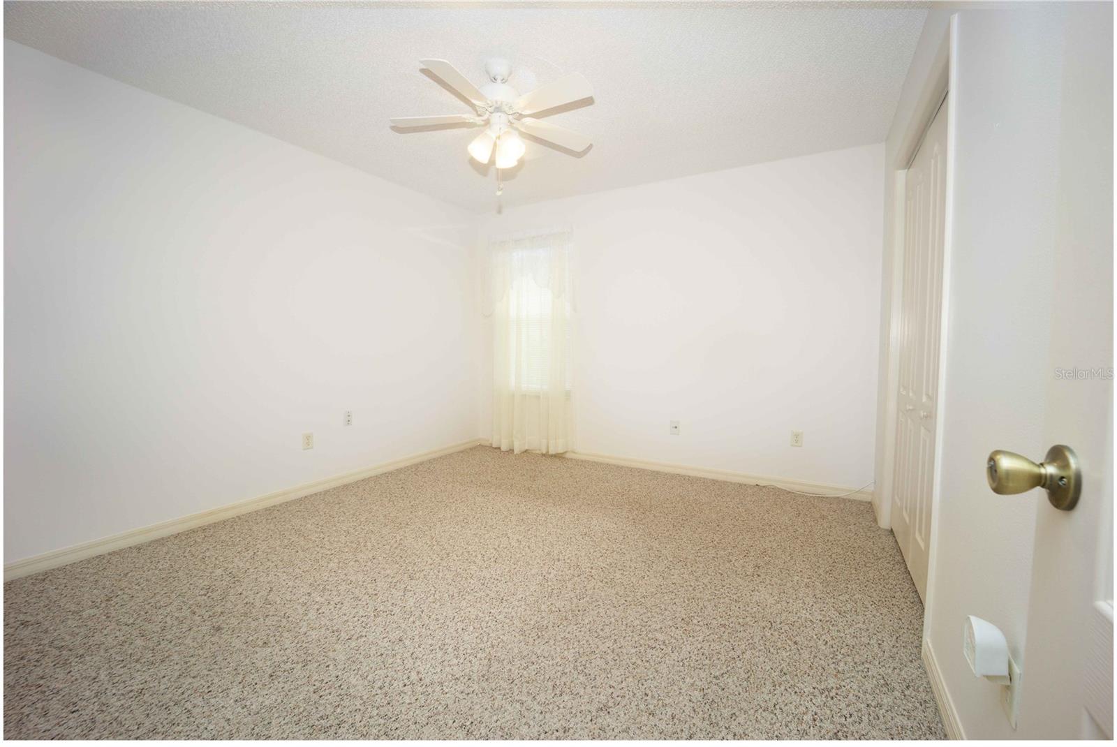 1702 DURANGO DR