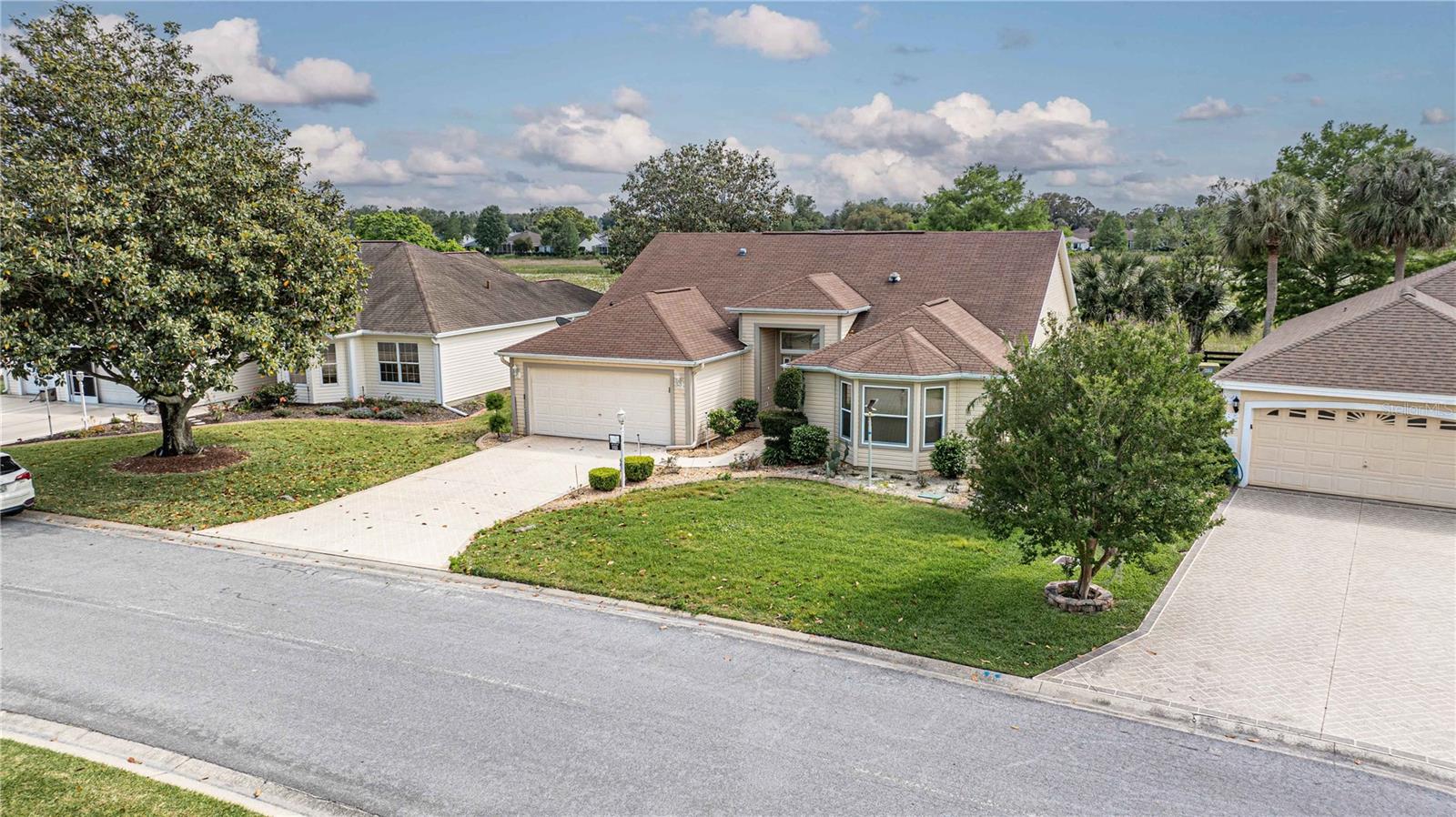1702 DURANGO DR