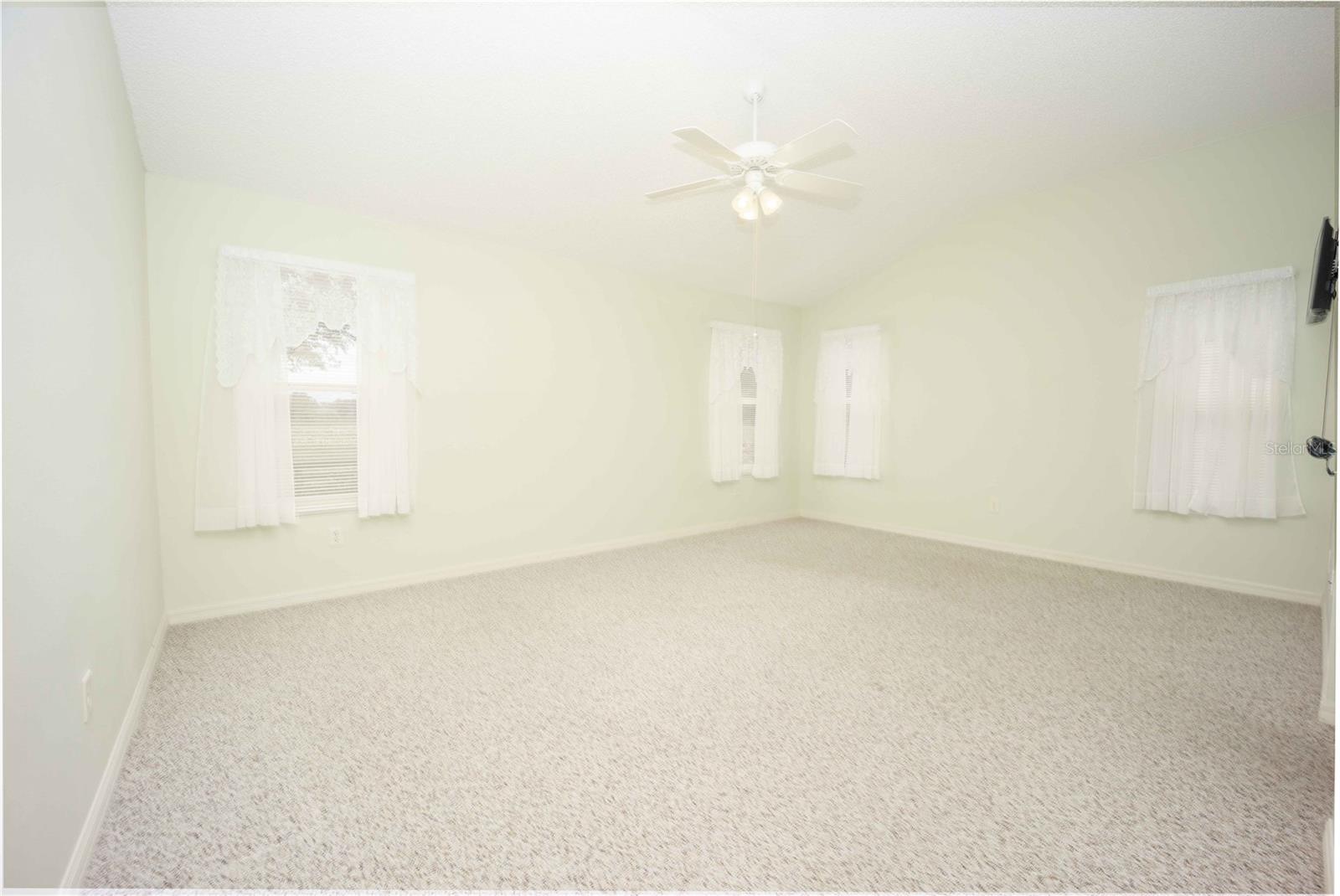 1702 DURANGO DR