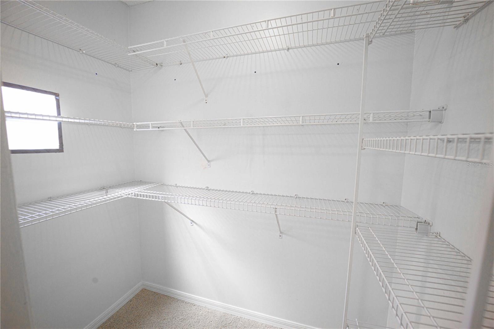 1702 DURANGO DR