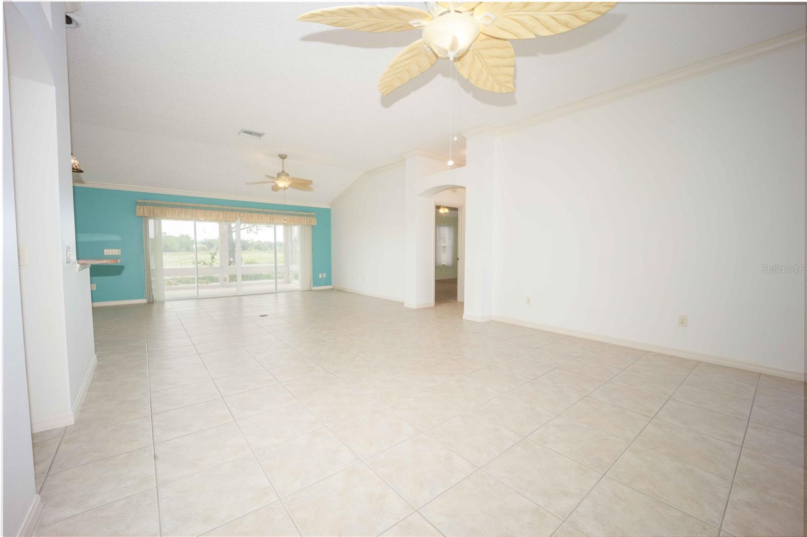 1702 DURANGO DR