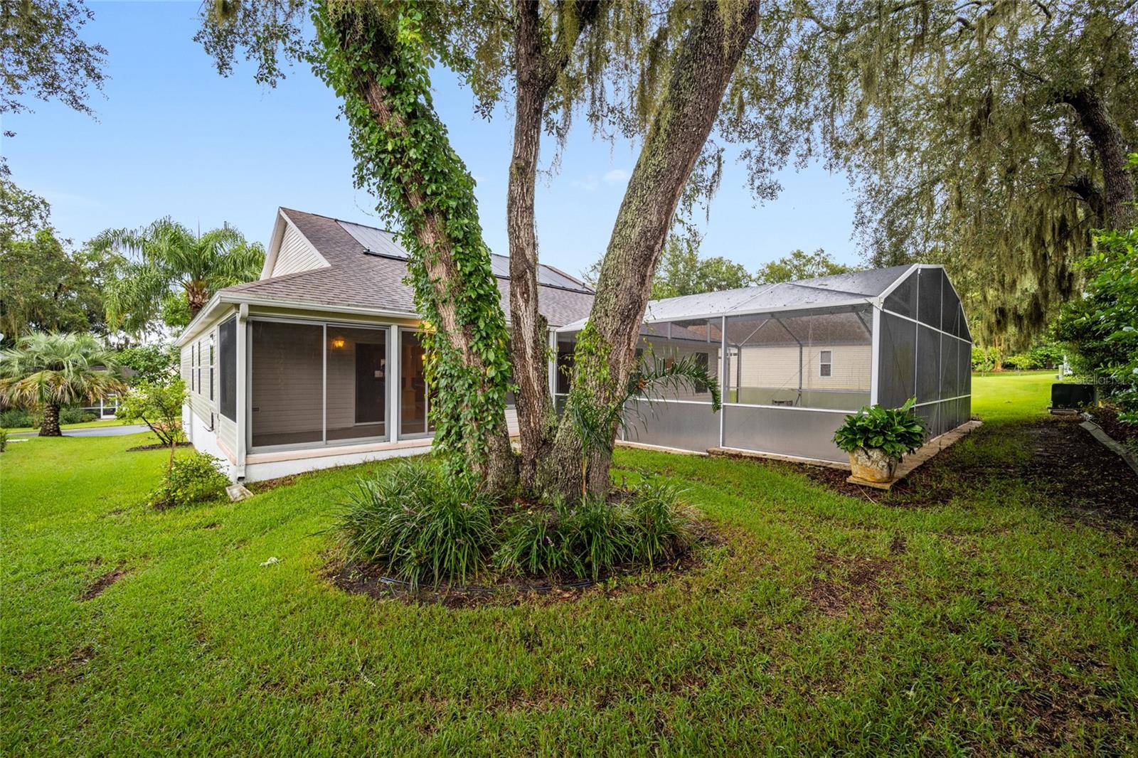 118 COSTA MESA DR