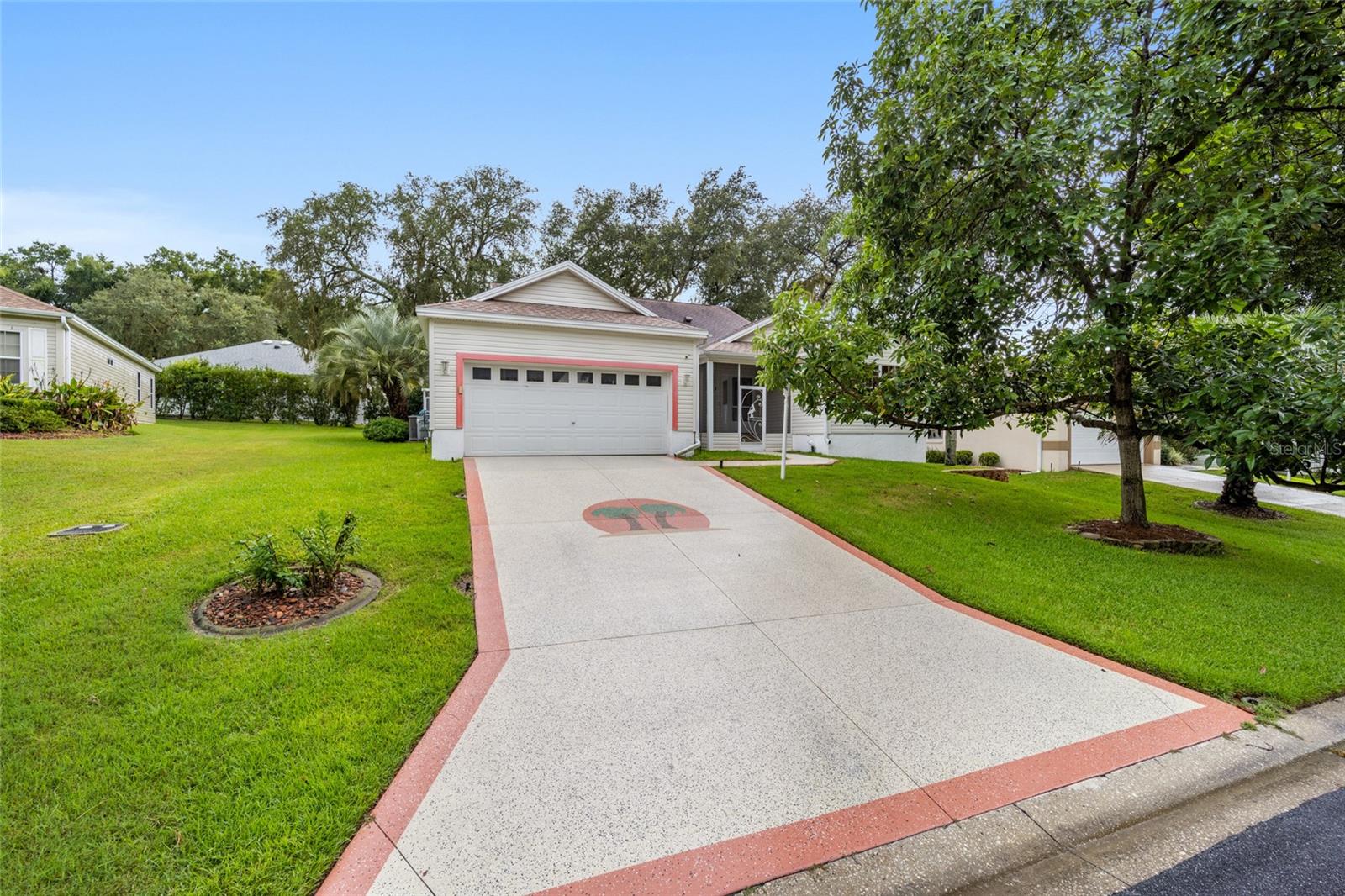118 COSTA MESA DR