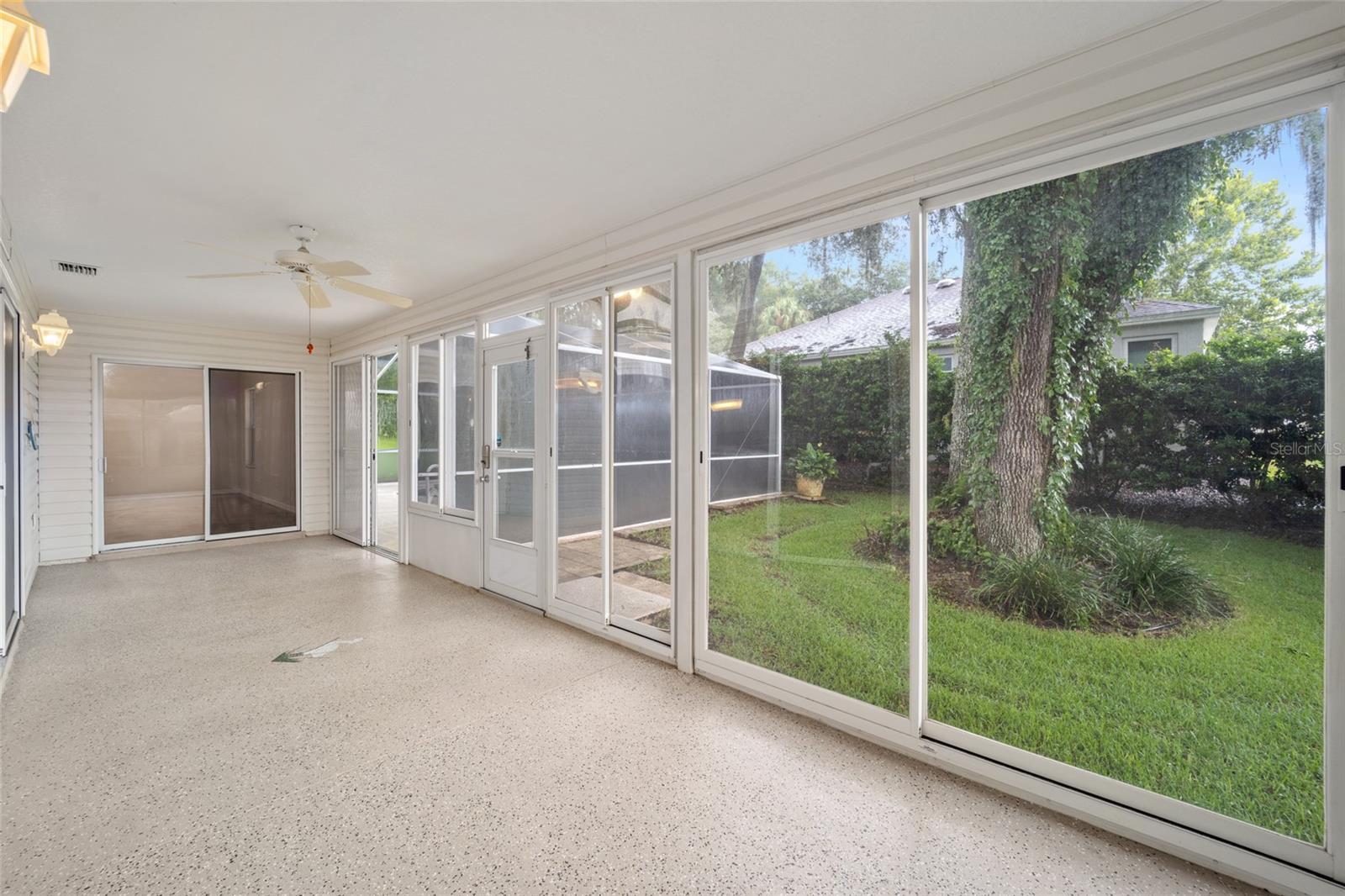 118 COSTA MESA DR