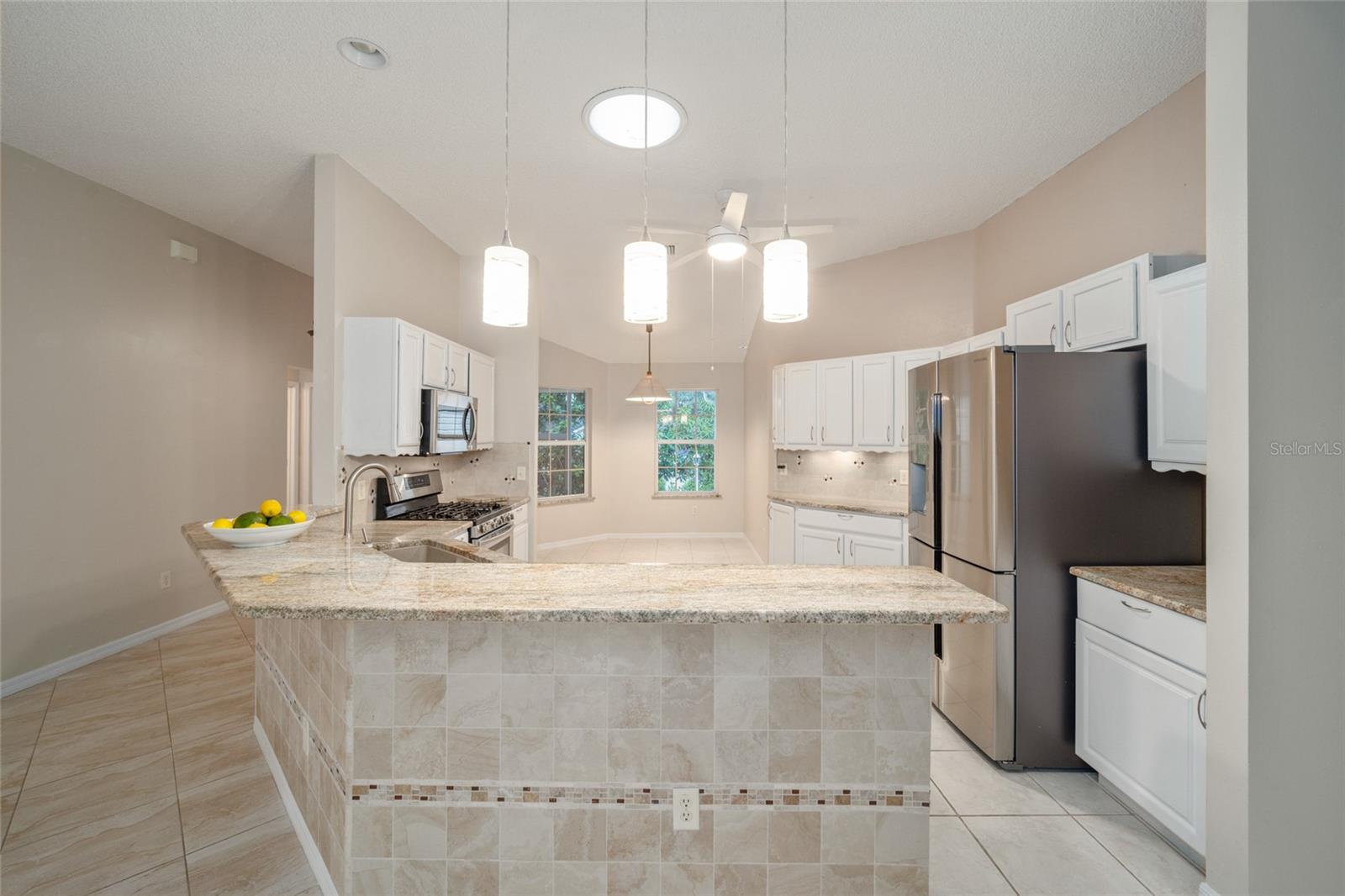 118 COSTA MESA DR