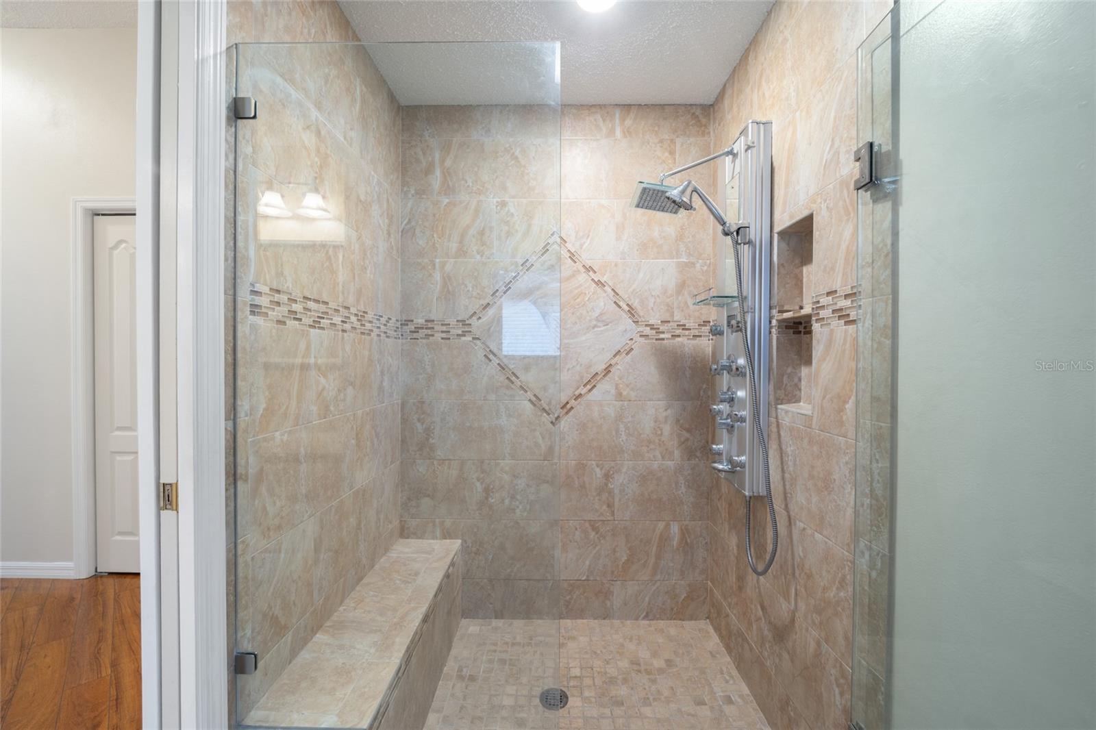 118 COSTA MESA DR