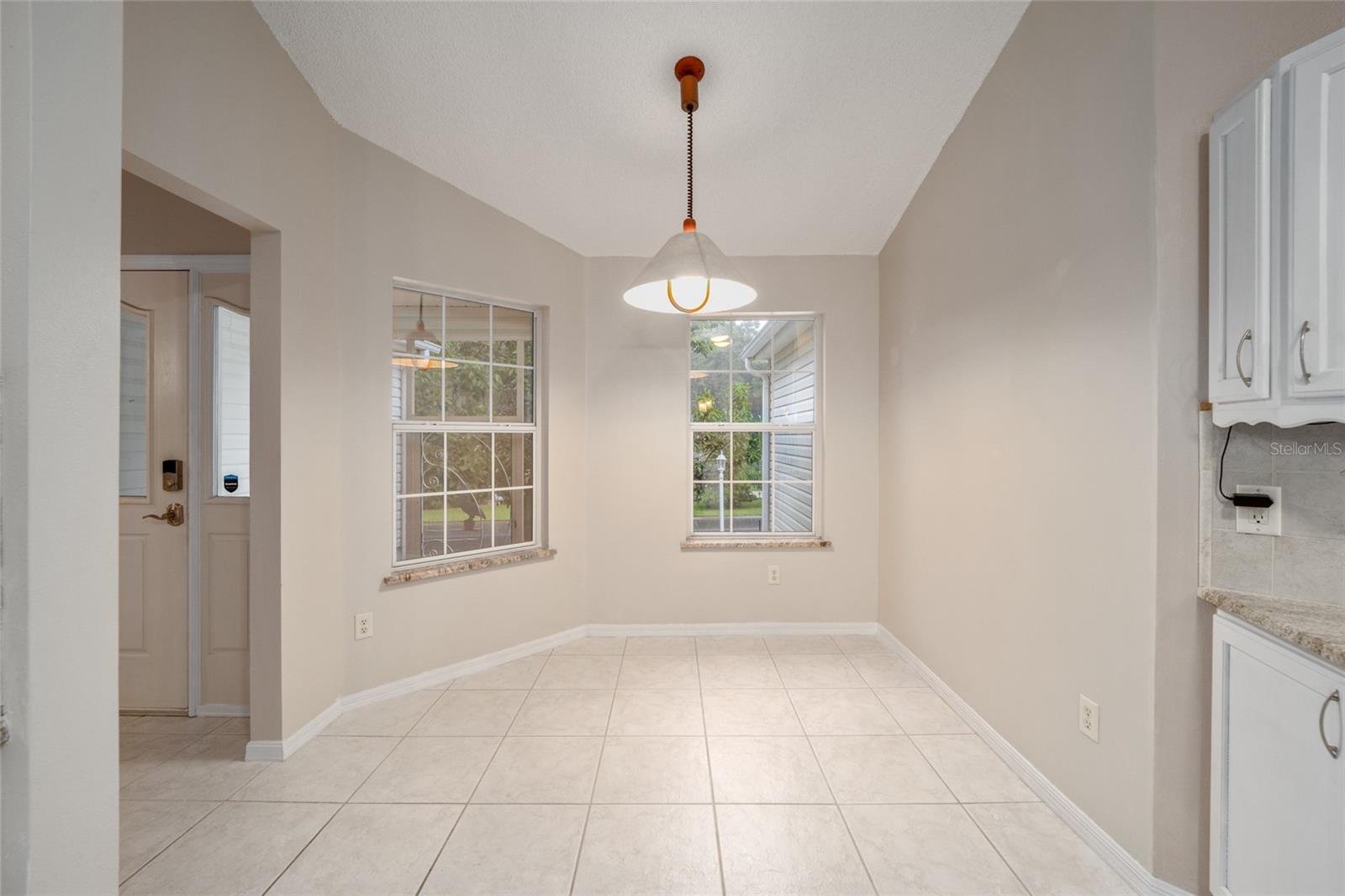 118 COSTA MESA DR