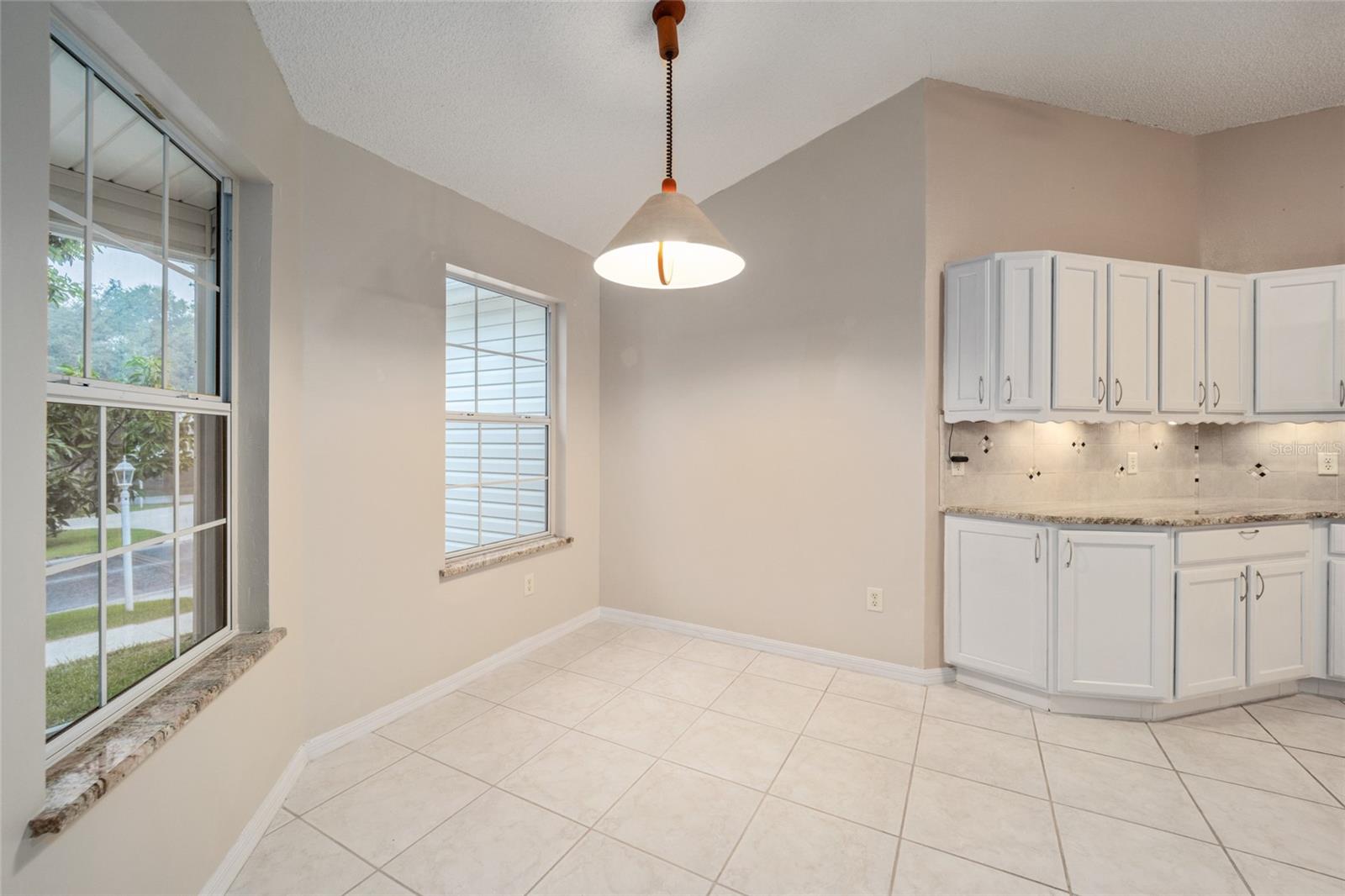 118 COSTA MESA DR