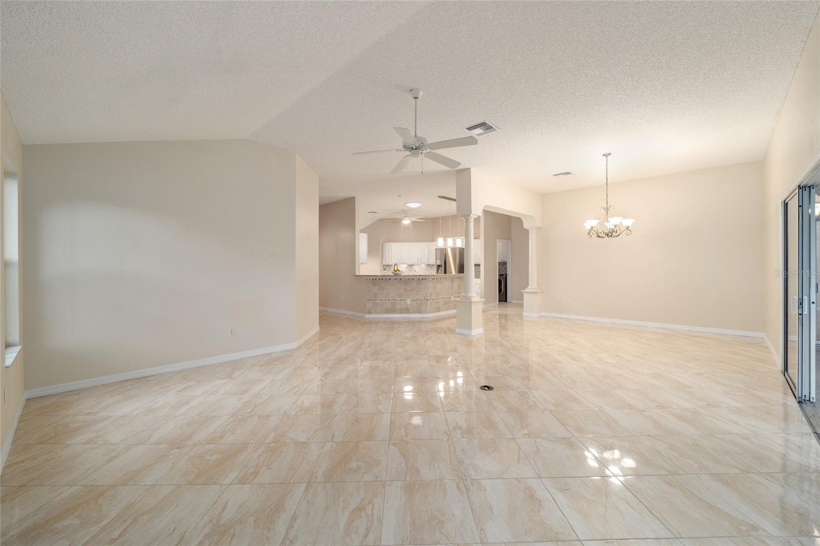 118 COSTA MESA DR