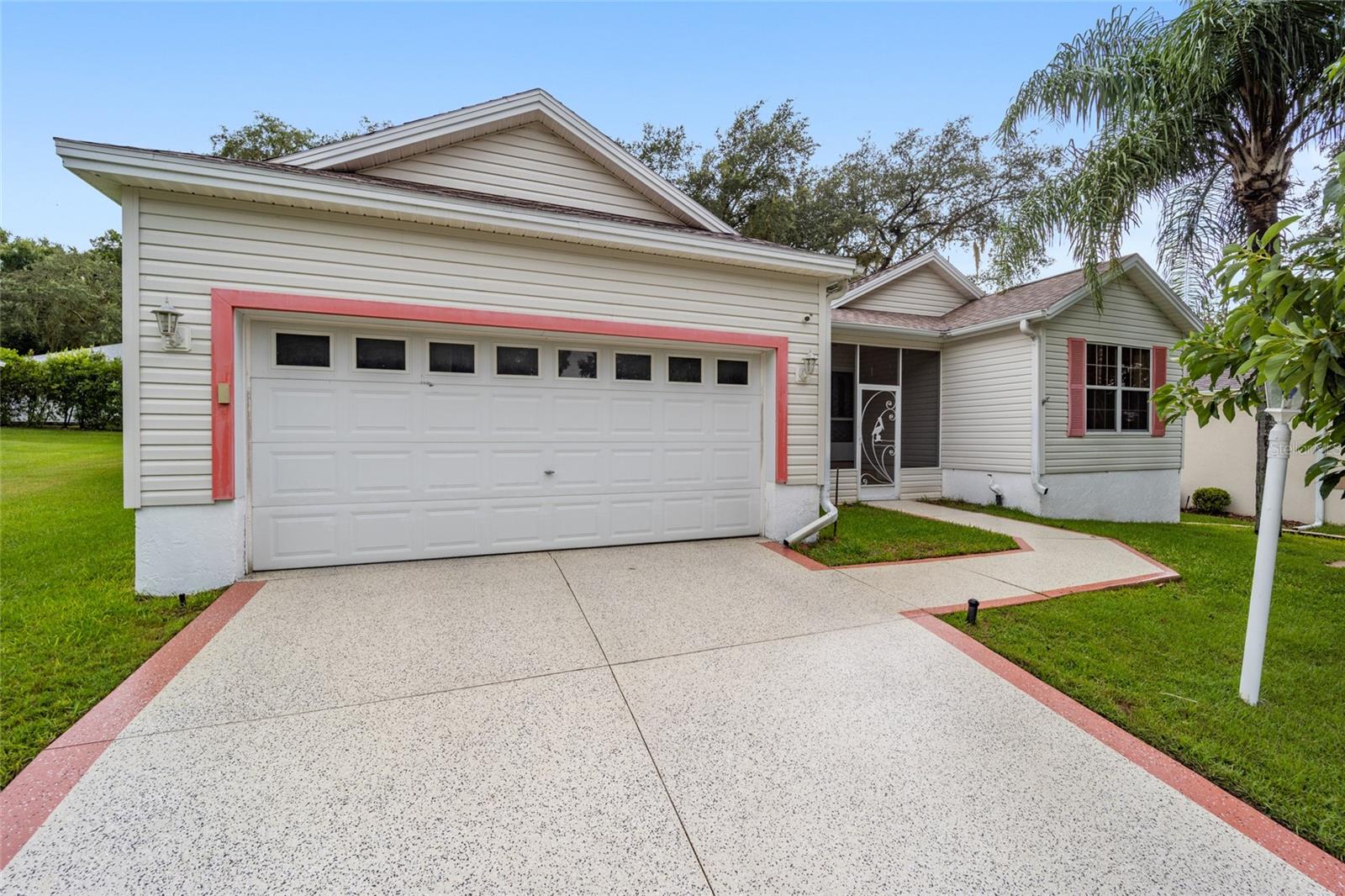 118 COSTA MESA DR