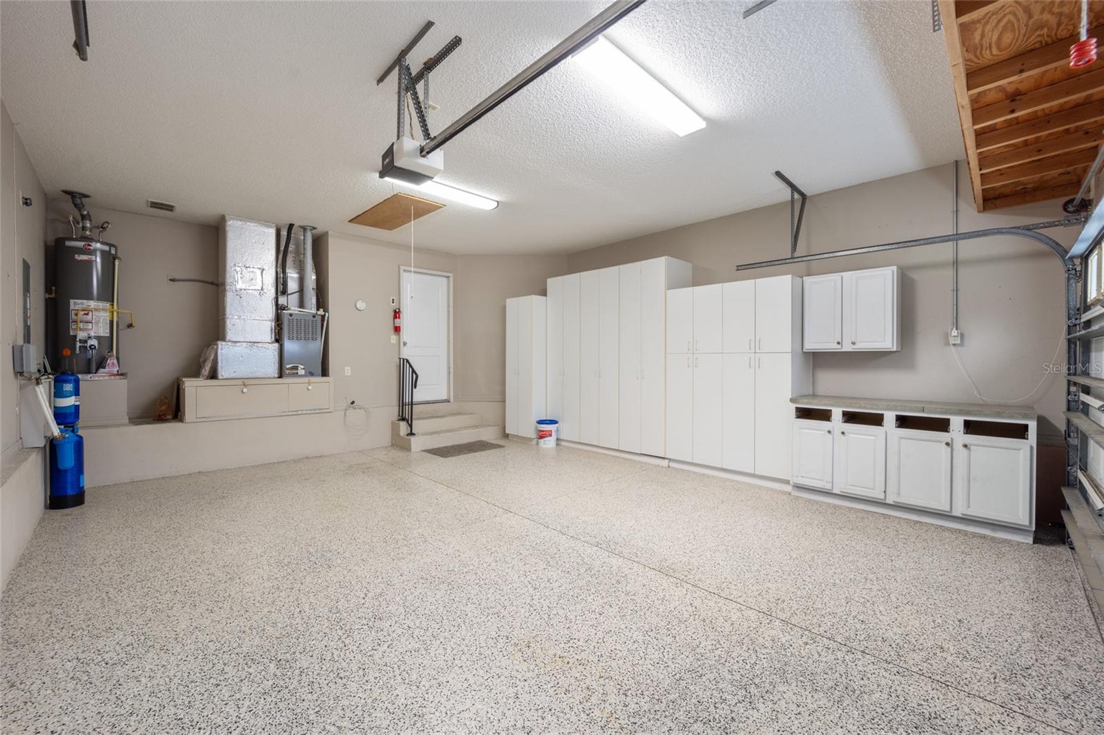 118 COSTA MESA DR