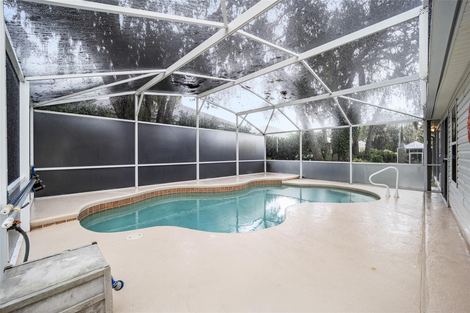 118 COSTA MESA DR