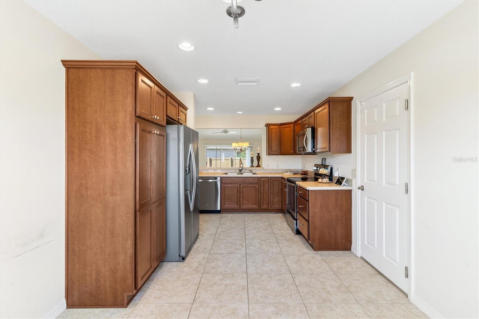 3297 WISE WAY