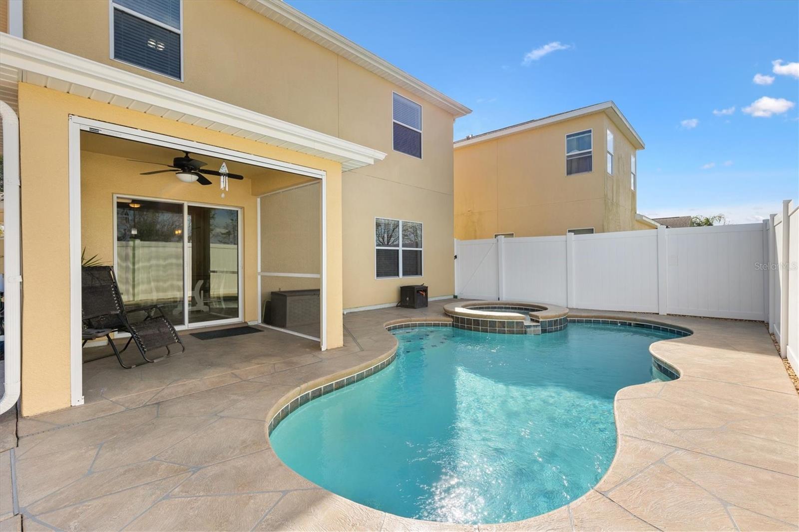 4982 NE 124TH RD