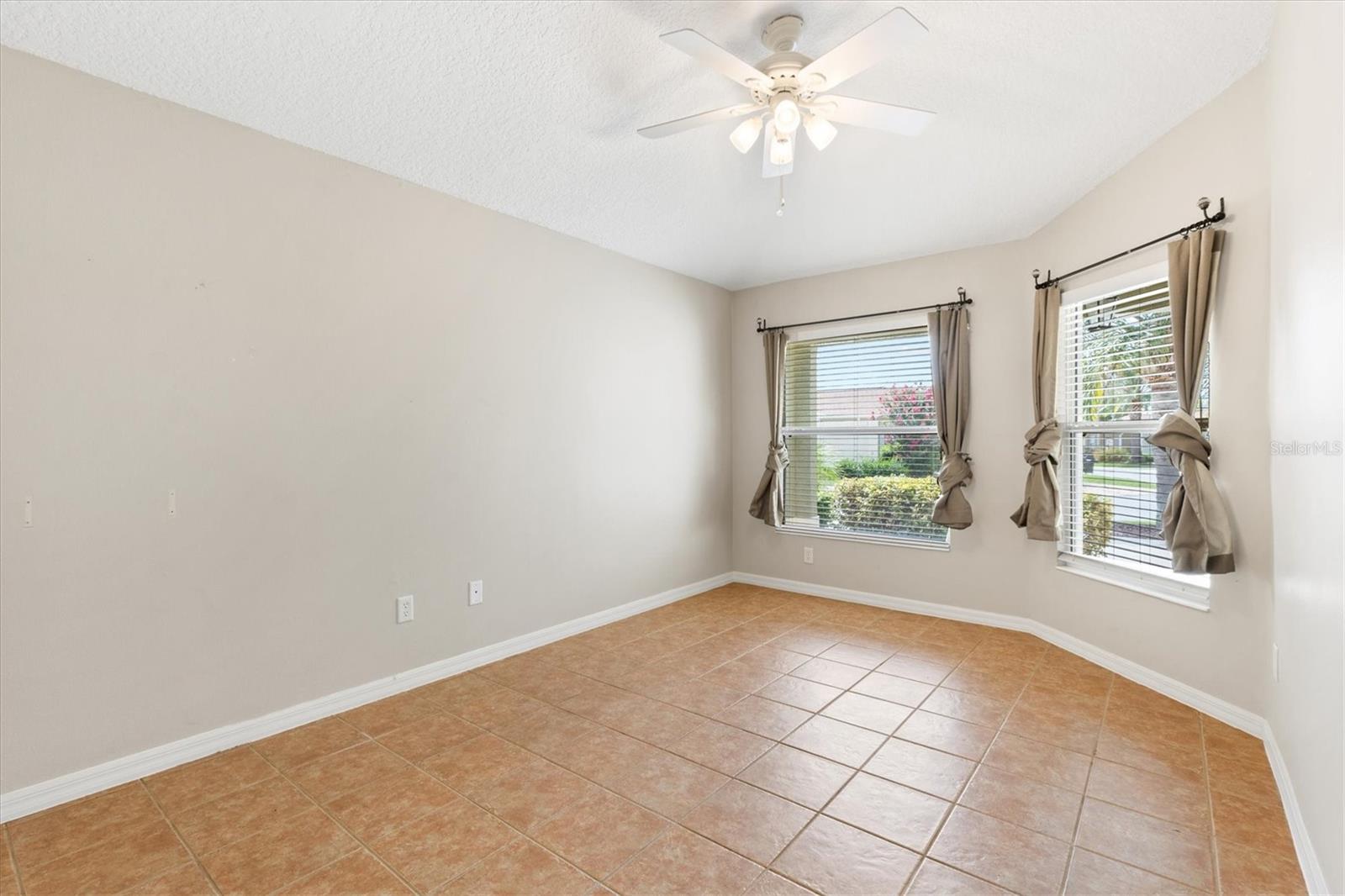 1509 TRENTON LN