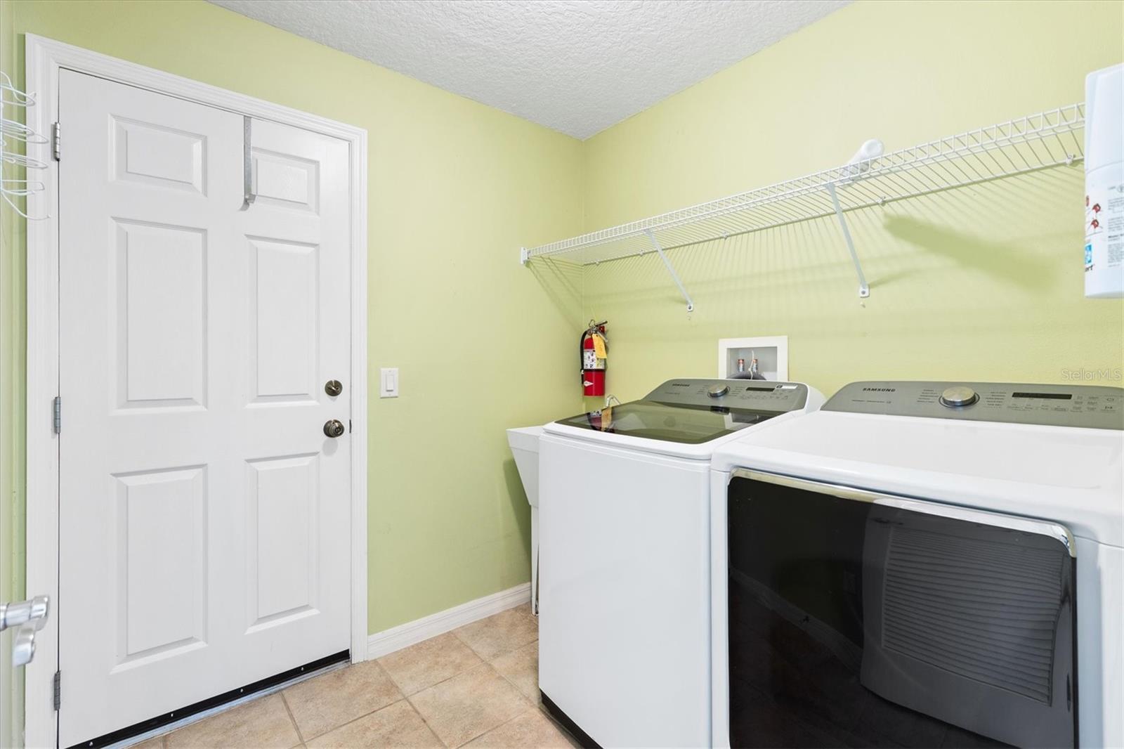1509 TRENTON LN