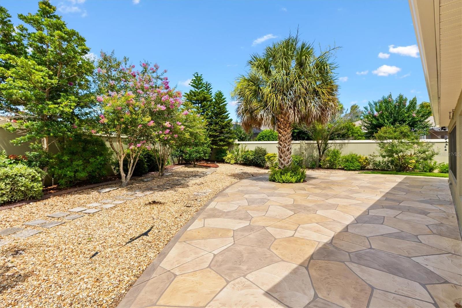 1509 TRENTON LN