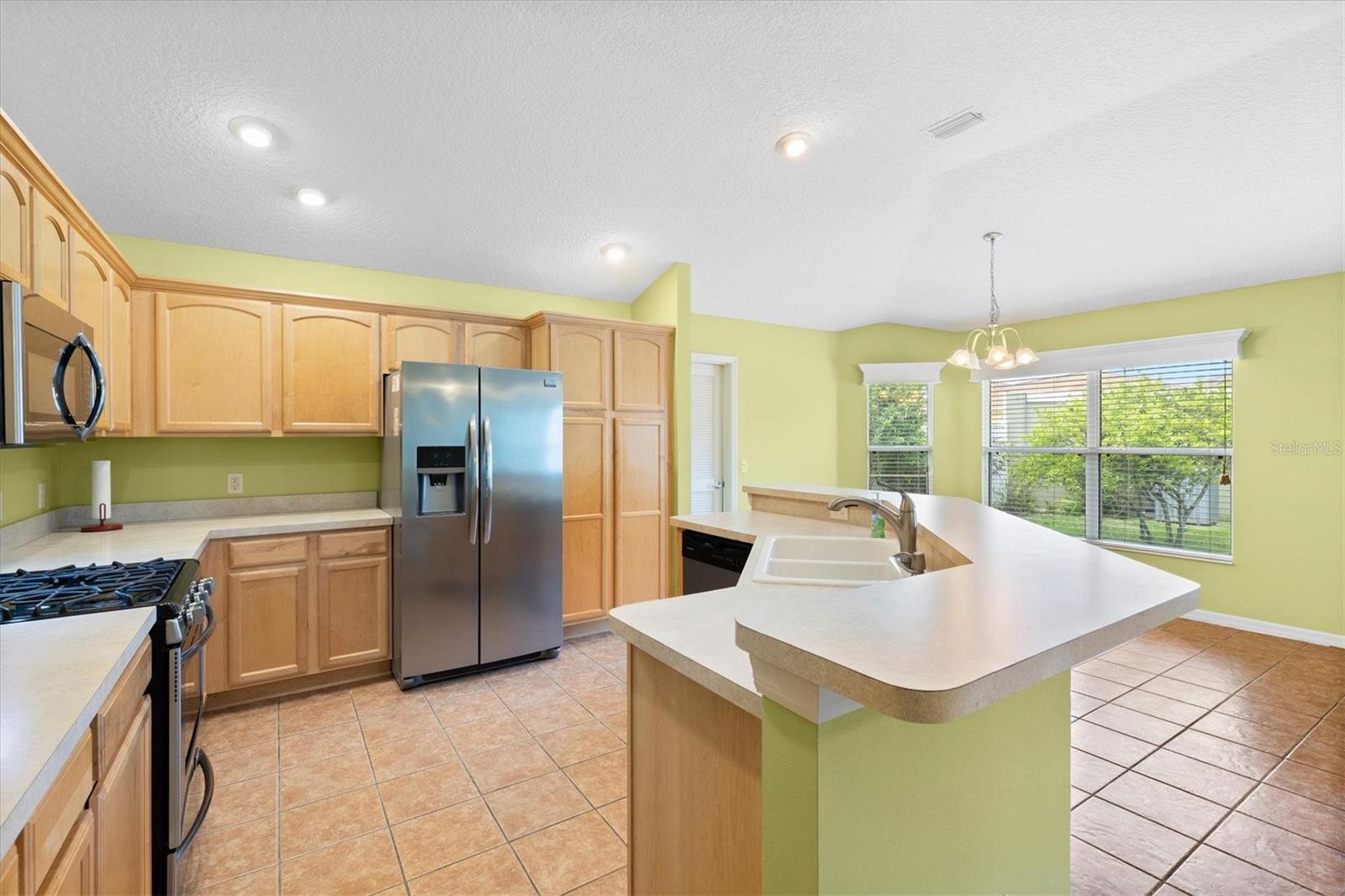 1509 TRENTON LN