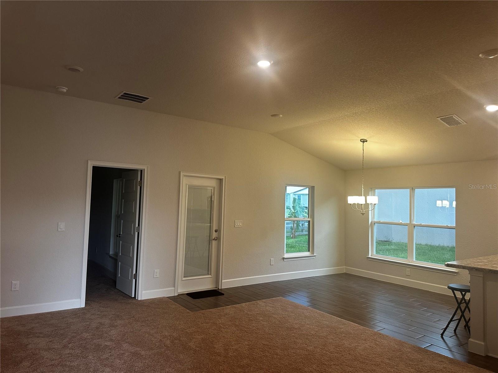 187 NW 45TH LOOP