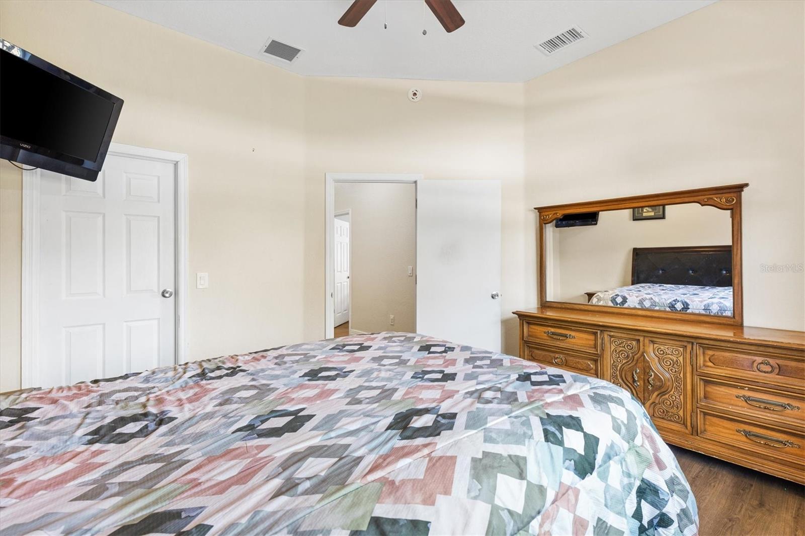 227 LOCUST PASS CRSE