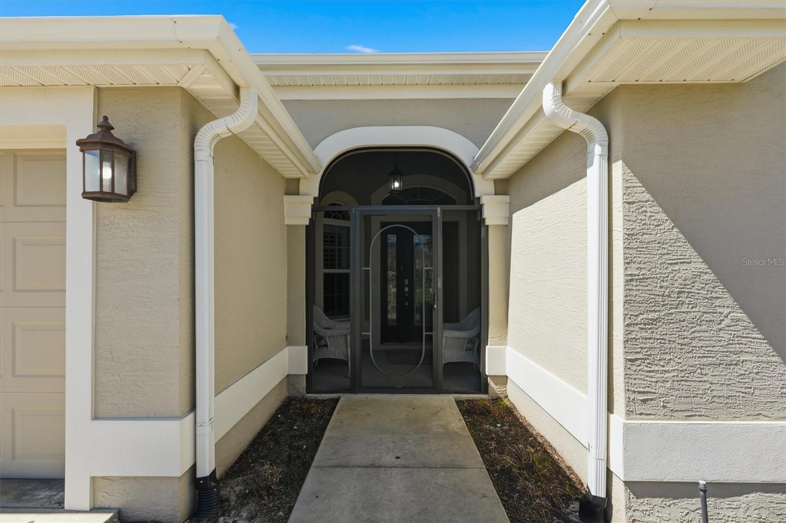 1424 WALNUT WAY
