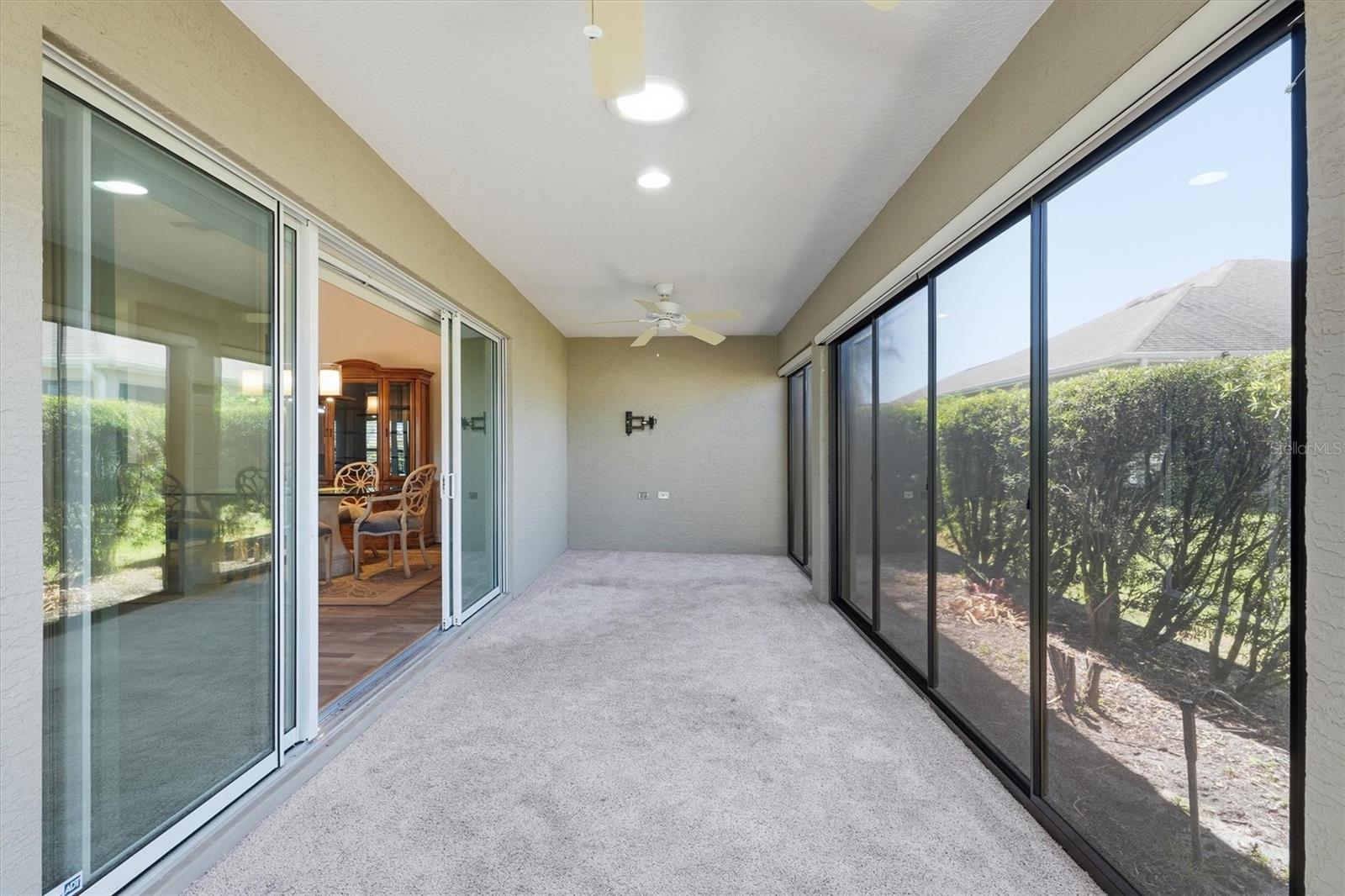 1424 WALNUT WAY