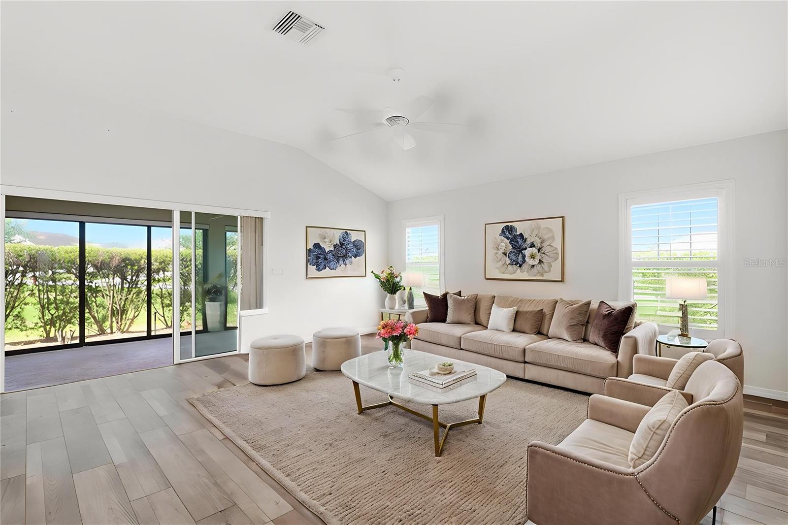 1424 WALNUT WAY
