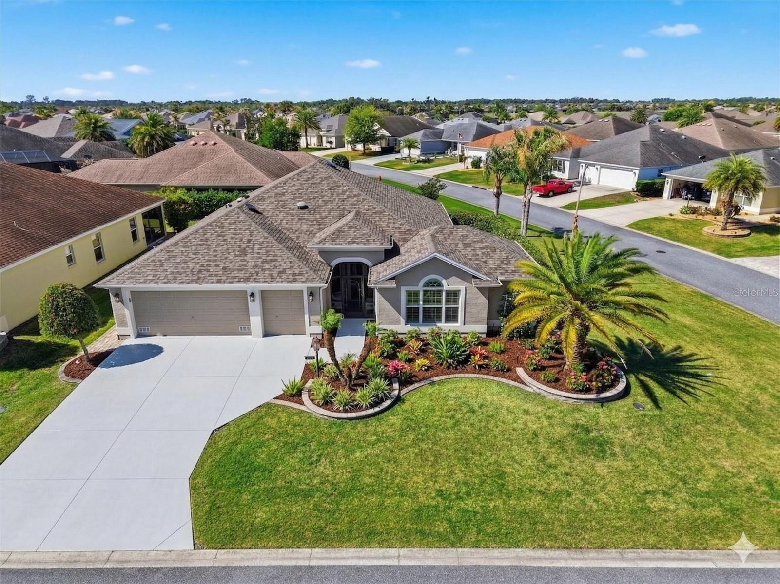 1424 WALNUT WAY